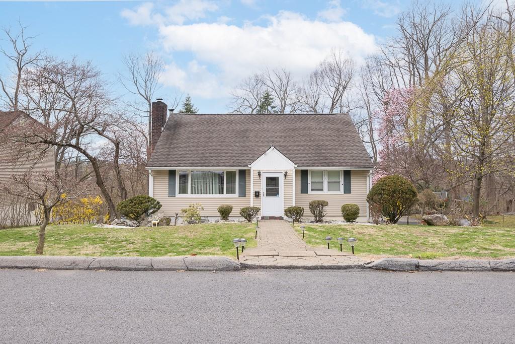 10607 Real Estate Listings Main Image