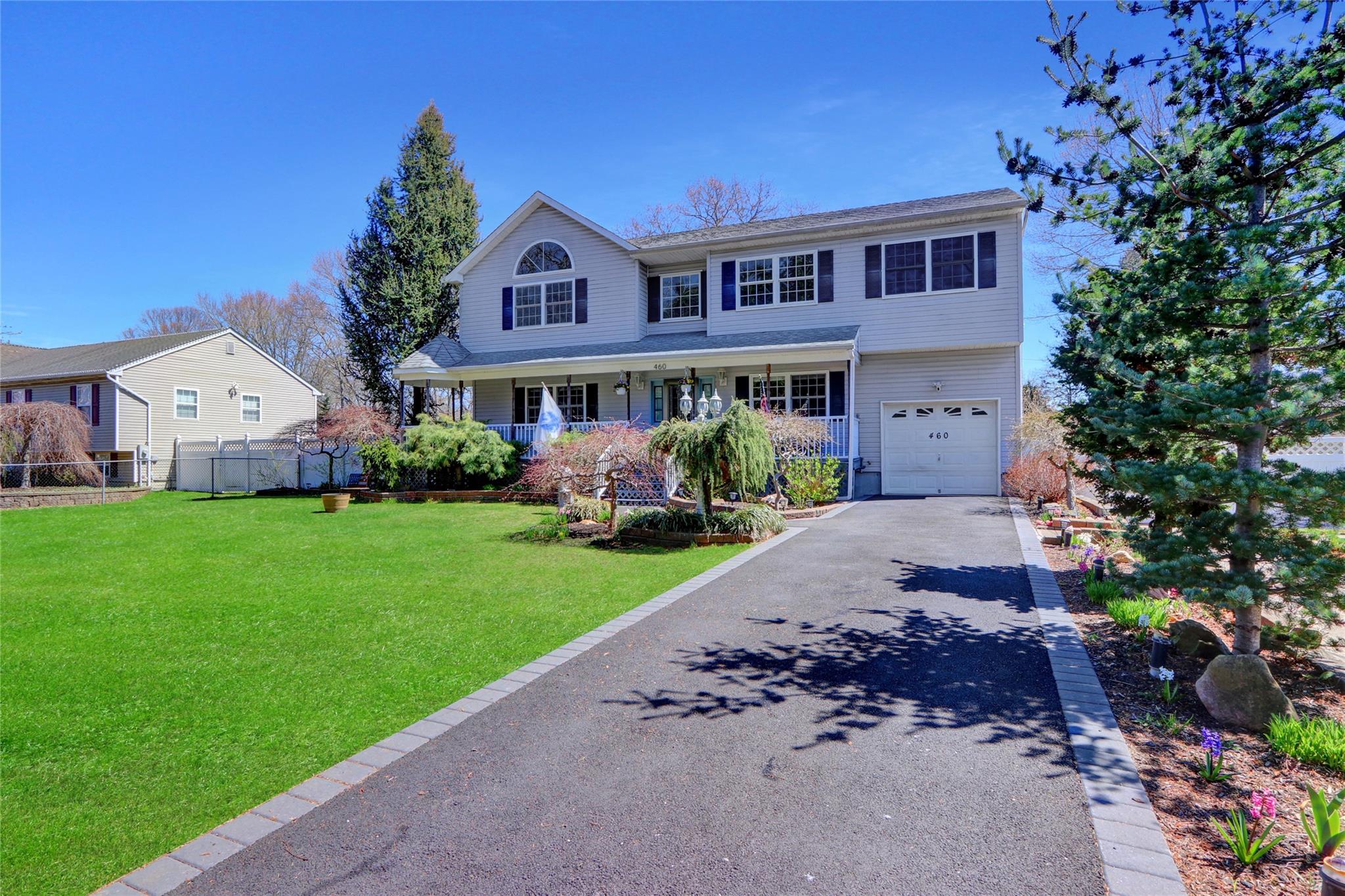 460 Glen Drive Property Photo
