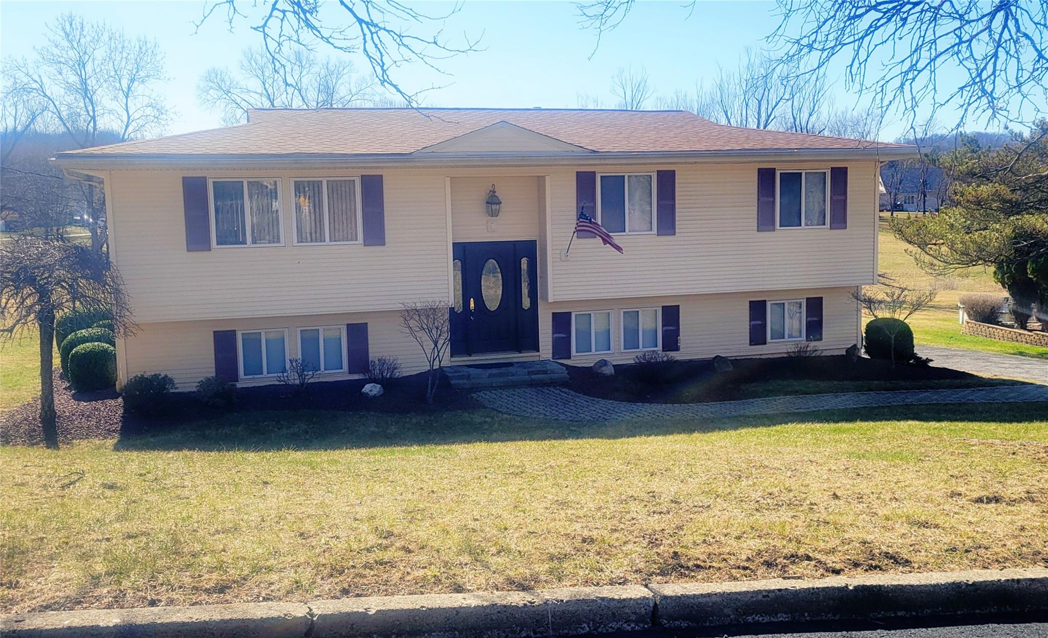 5 Larchwood Drive Property Photo