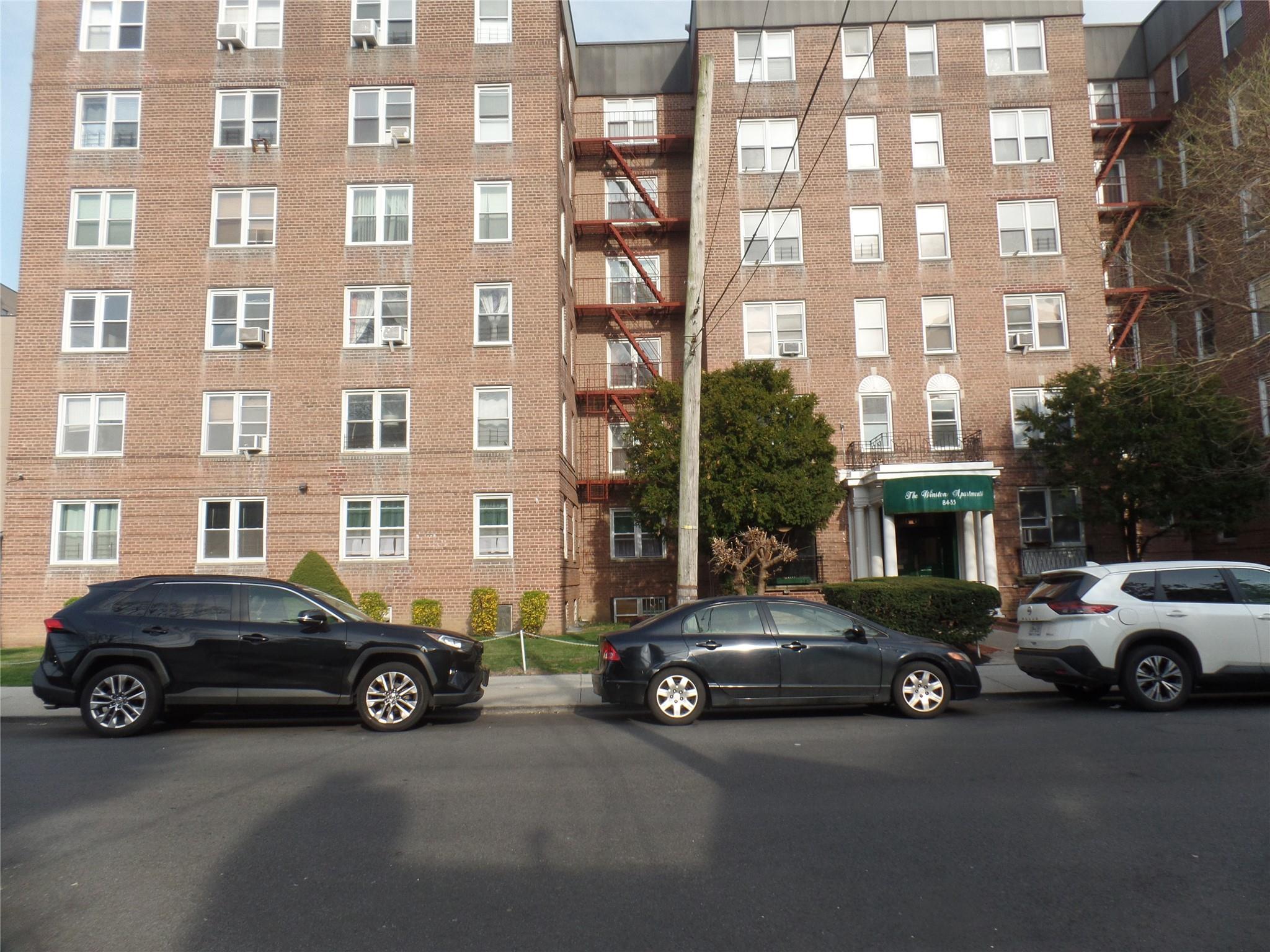 84-55 Daniels Street 3b Property Photo