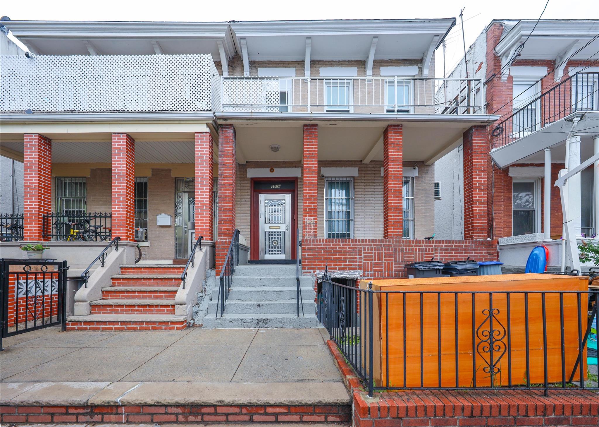 6910 10th Avenue Property Photo 1