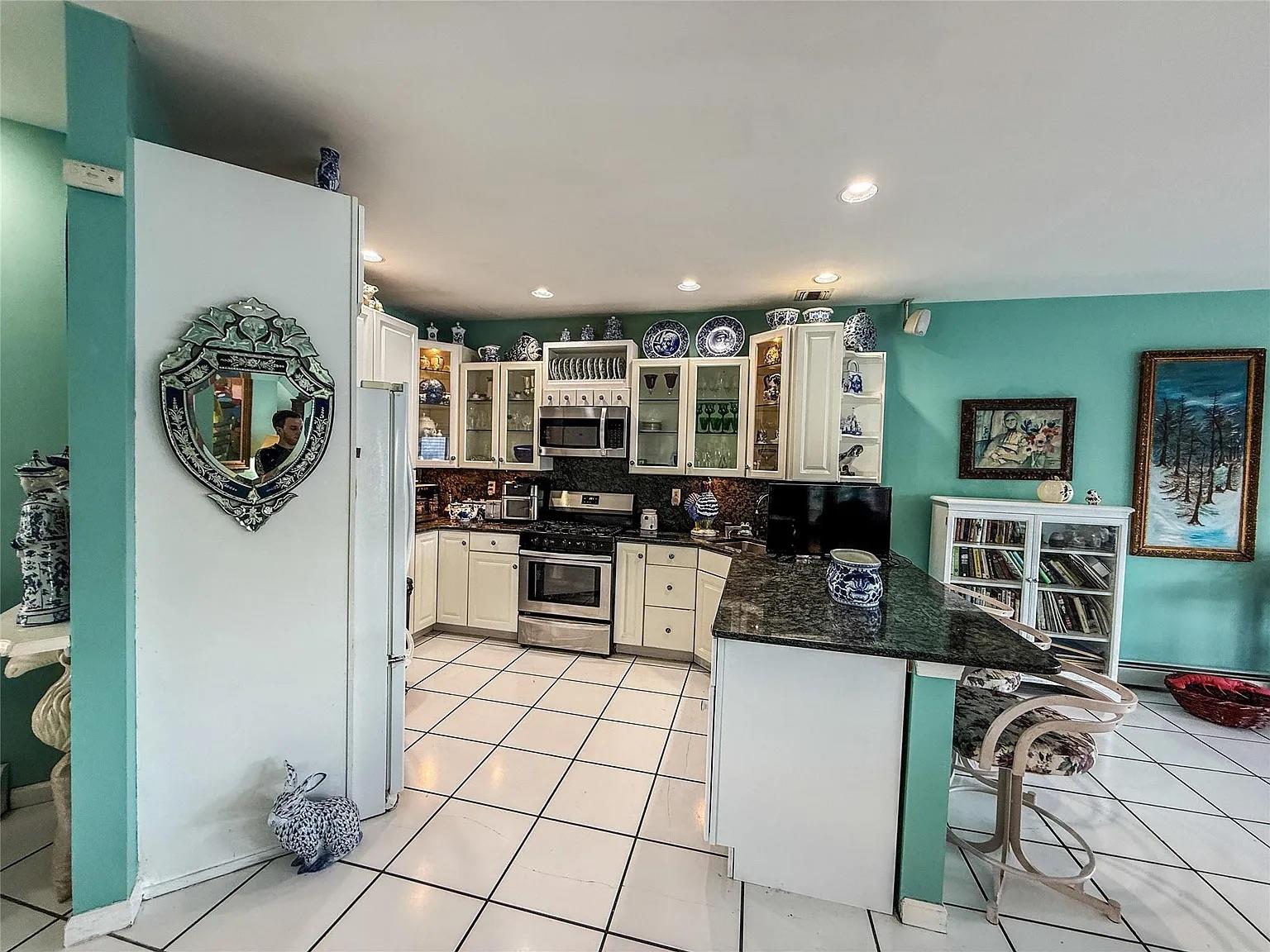 282 Tamerisk Lane Property Photo 16