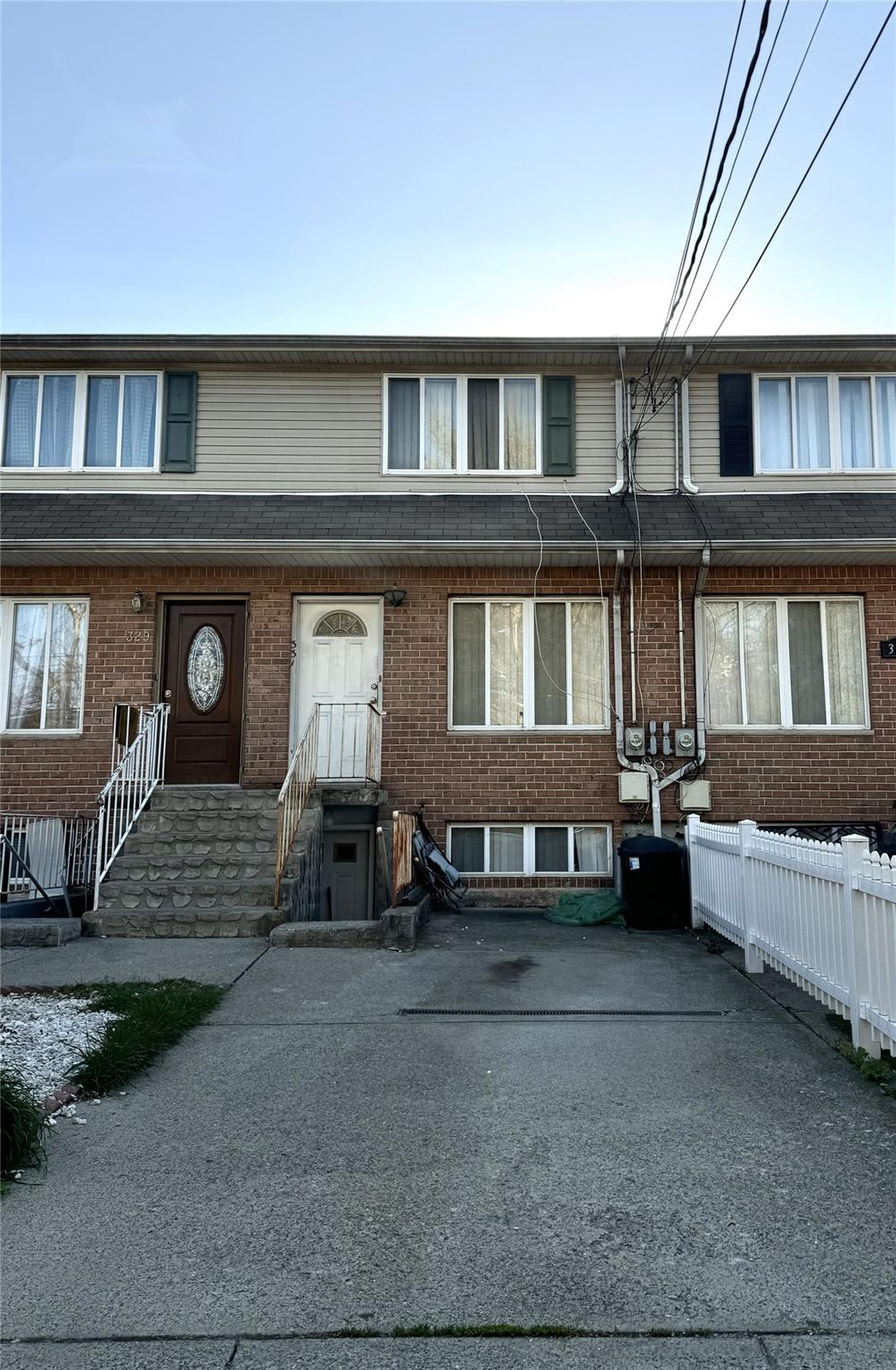 Is 51 Edwin Markham Real Estate Listings Main Image