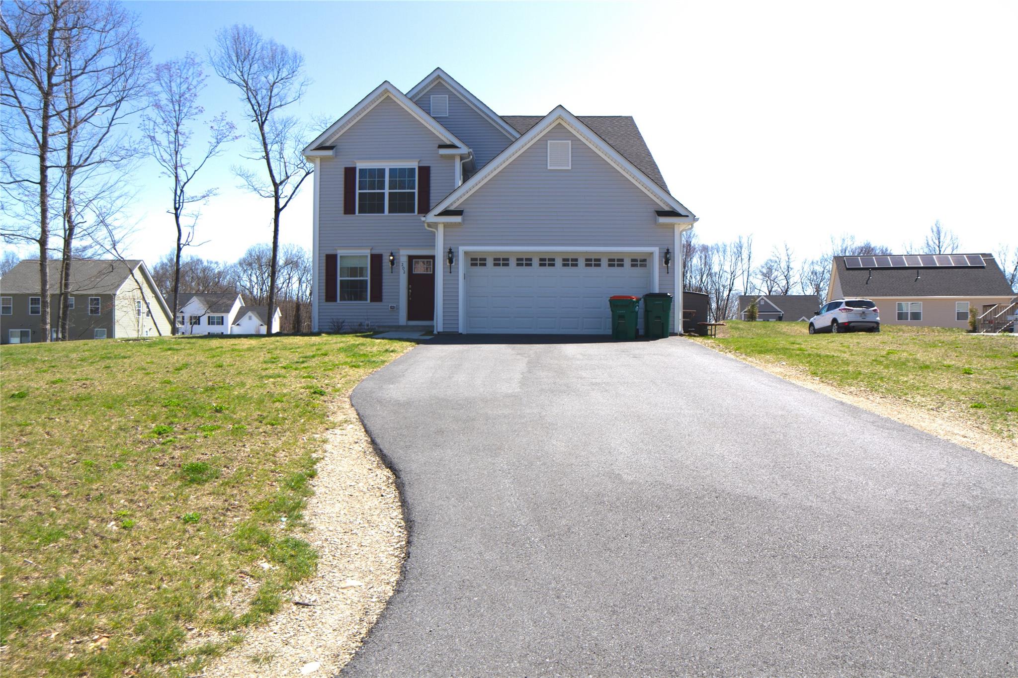203 Ridgeline Dr Property Photo