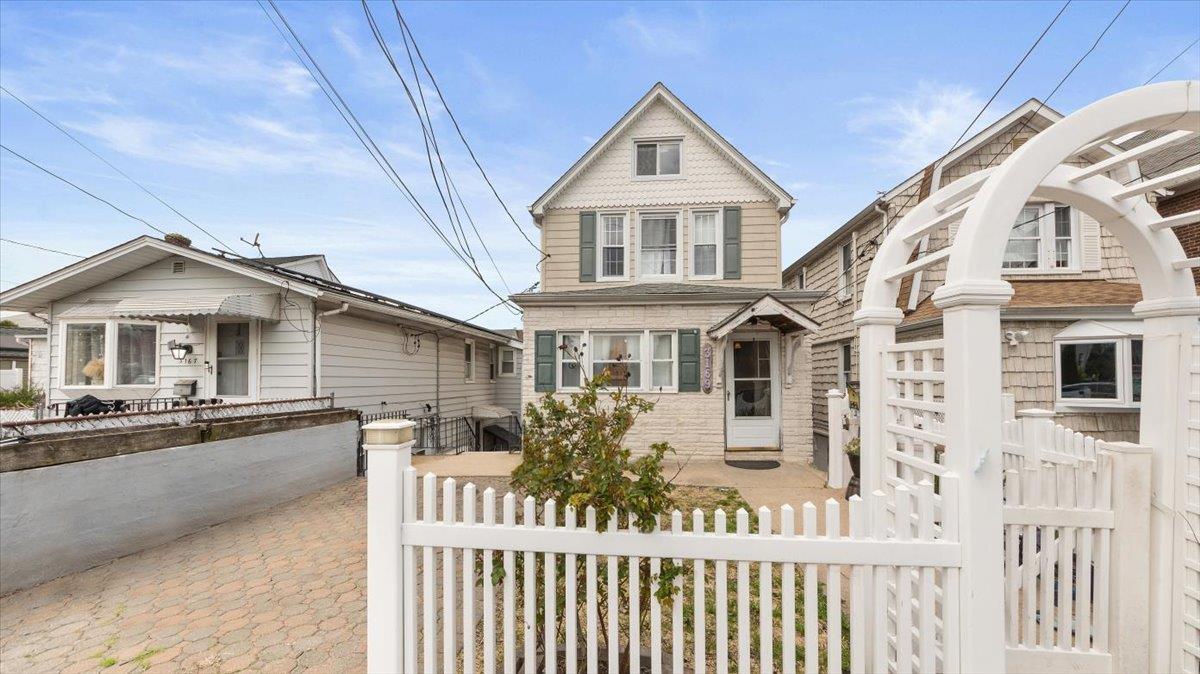 3169 Fairmount Avenue Property Photo 1