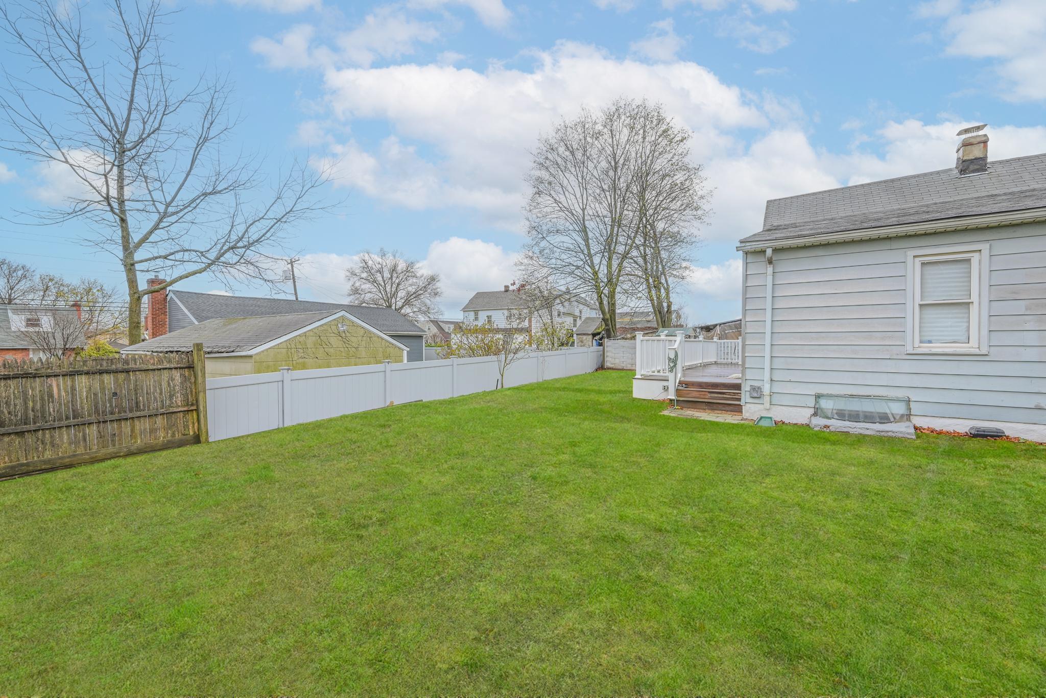 267 Roquette Avenue Property Photo 8