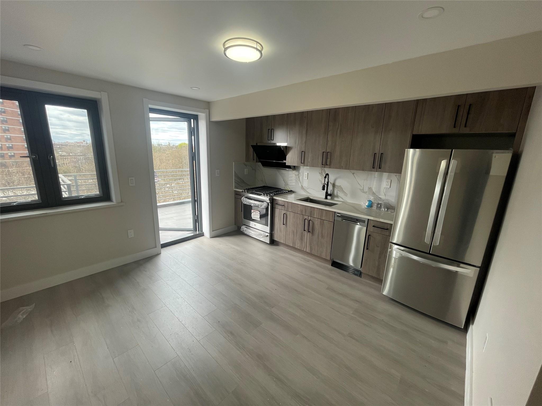 1546 Broadway Property Photo