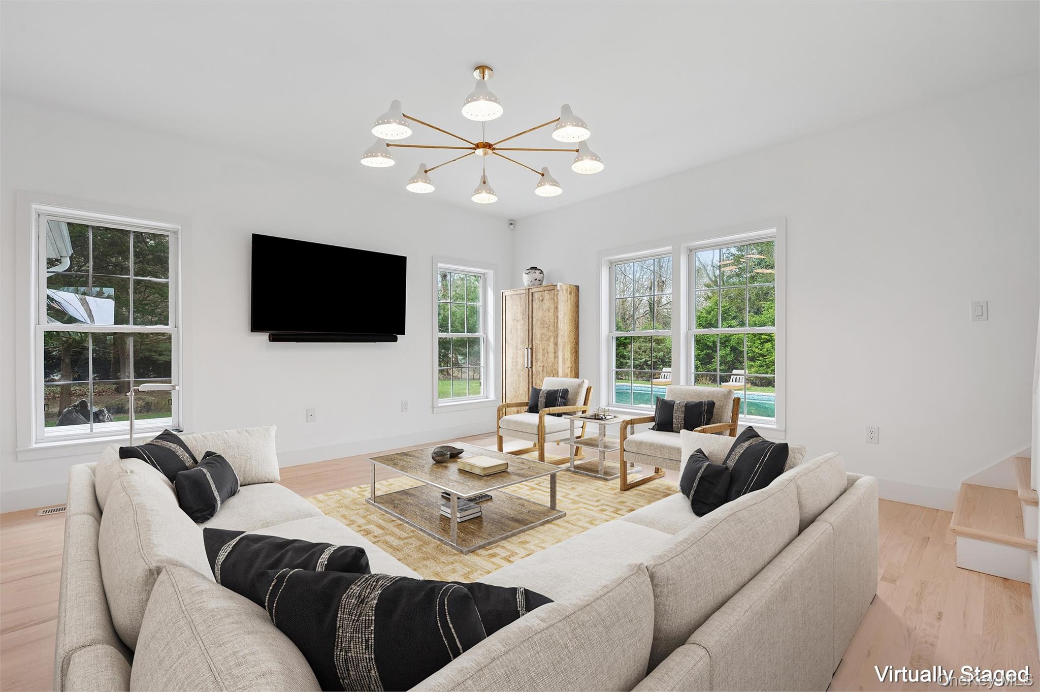 4056 Noyac Road Property Photo 5
