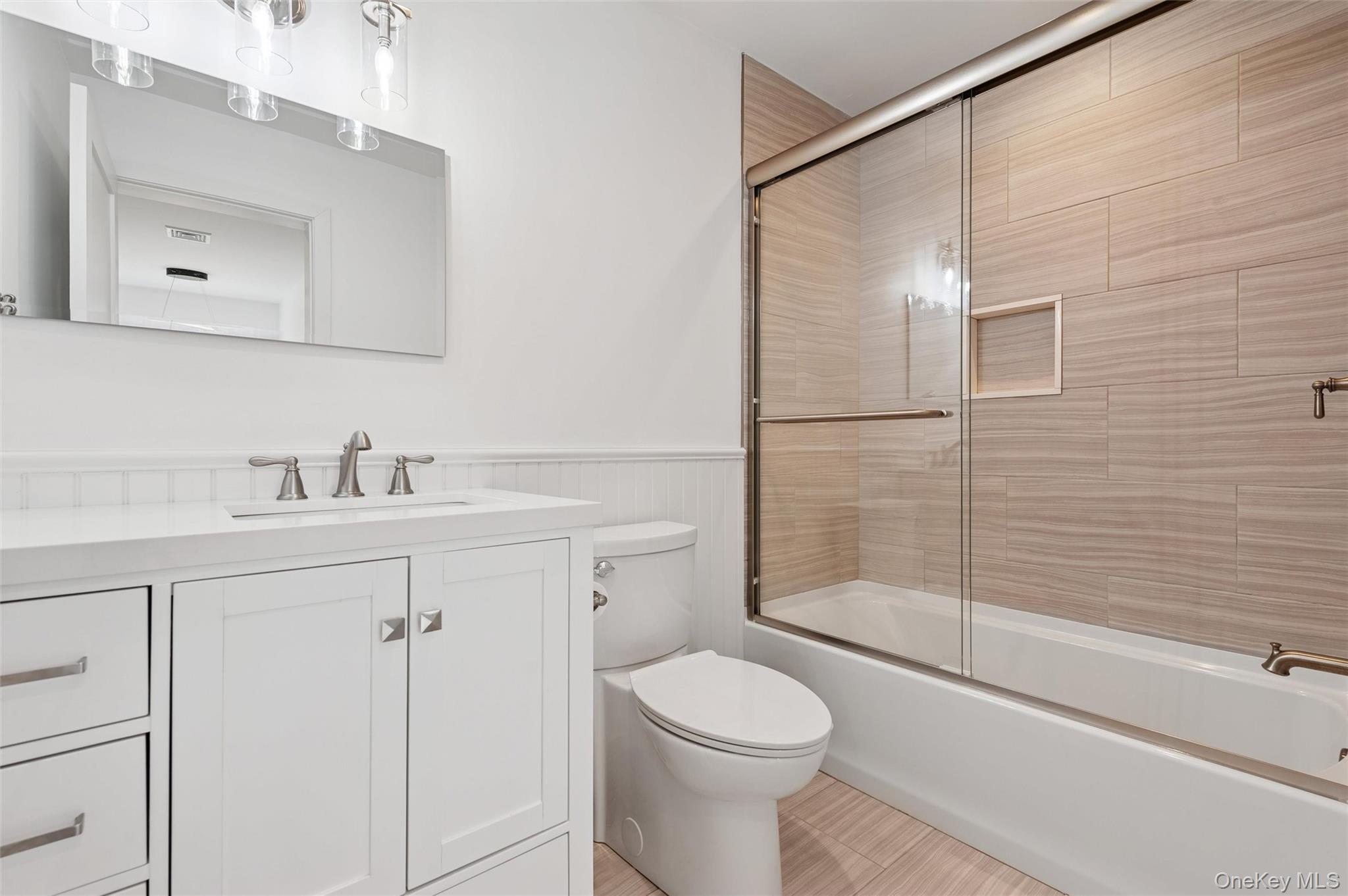 4056 Noyac Road Property Photo 14