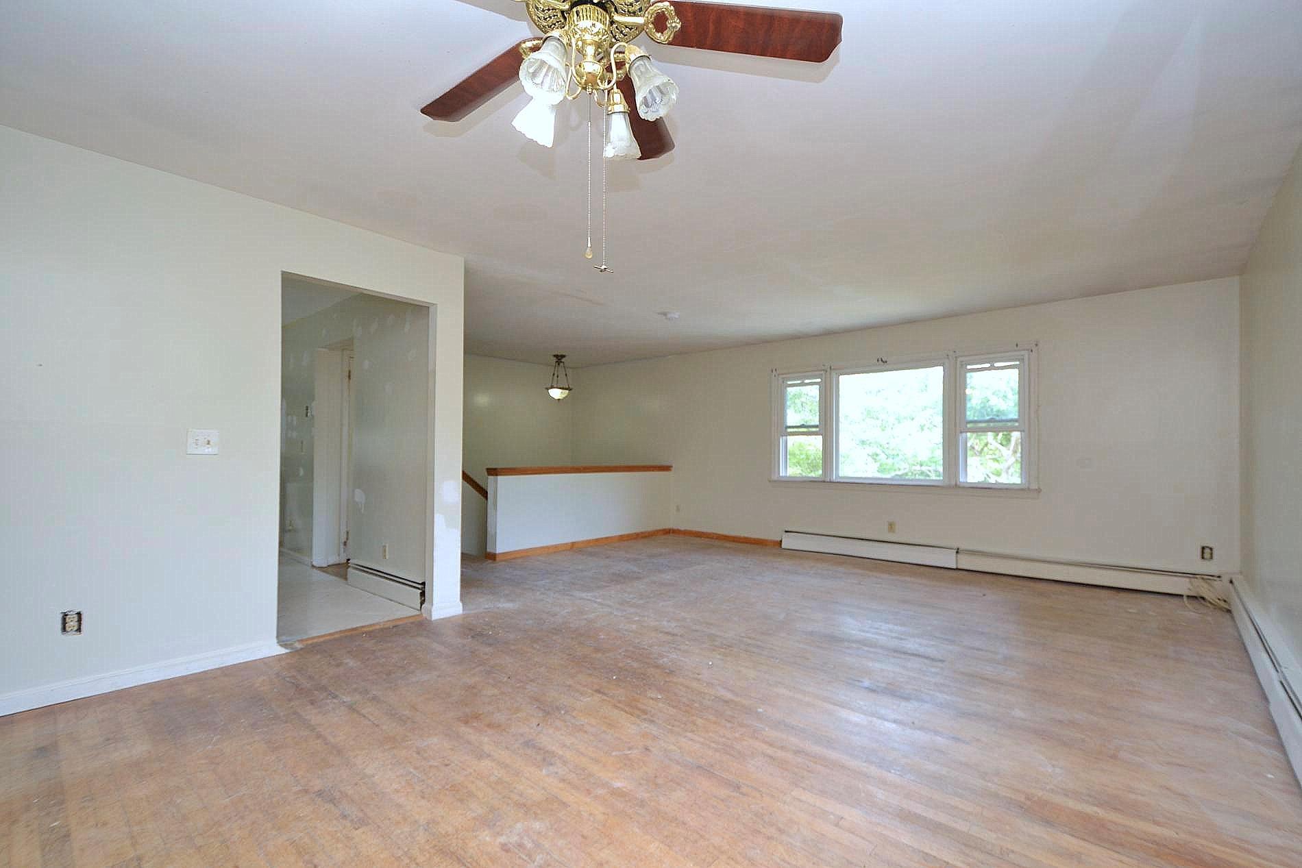 111 Maple Avenue Property Photo 7
