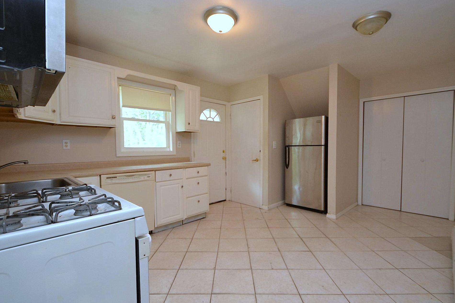 111 Maple Avenue Property Photo 14