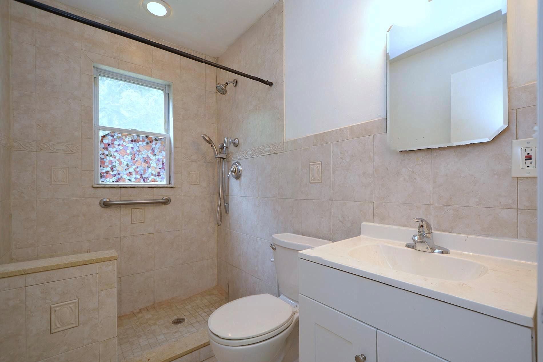 111 Maple Avenue Property Photo 16