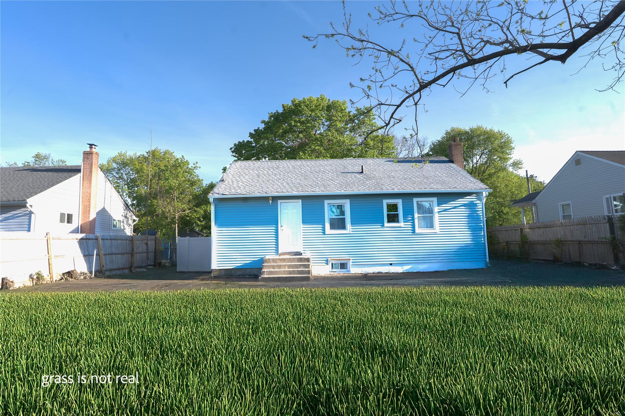 23 Cumberbach St Property Photo
