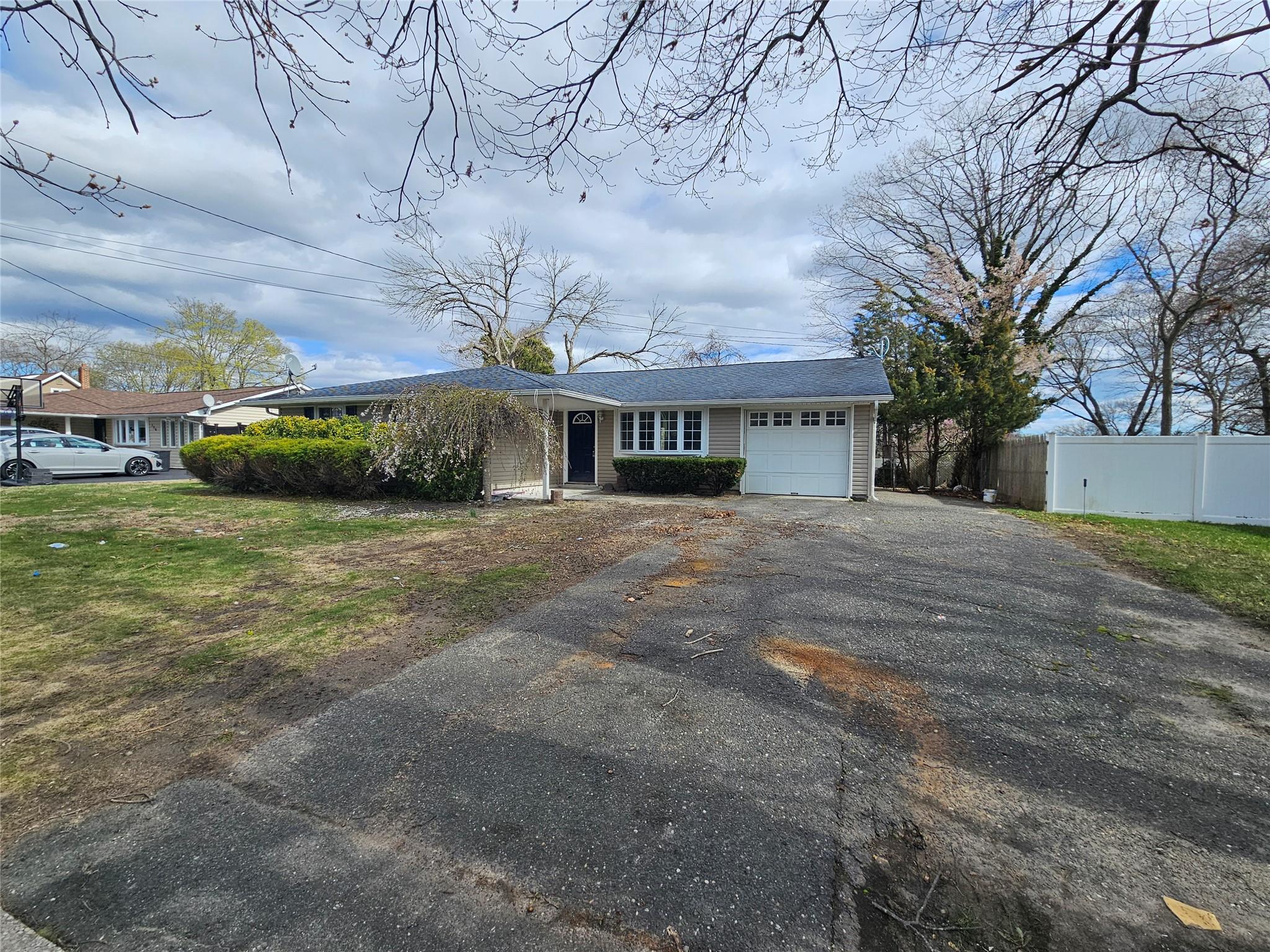 114 Granny Rd Property Photo