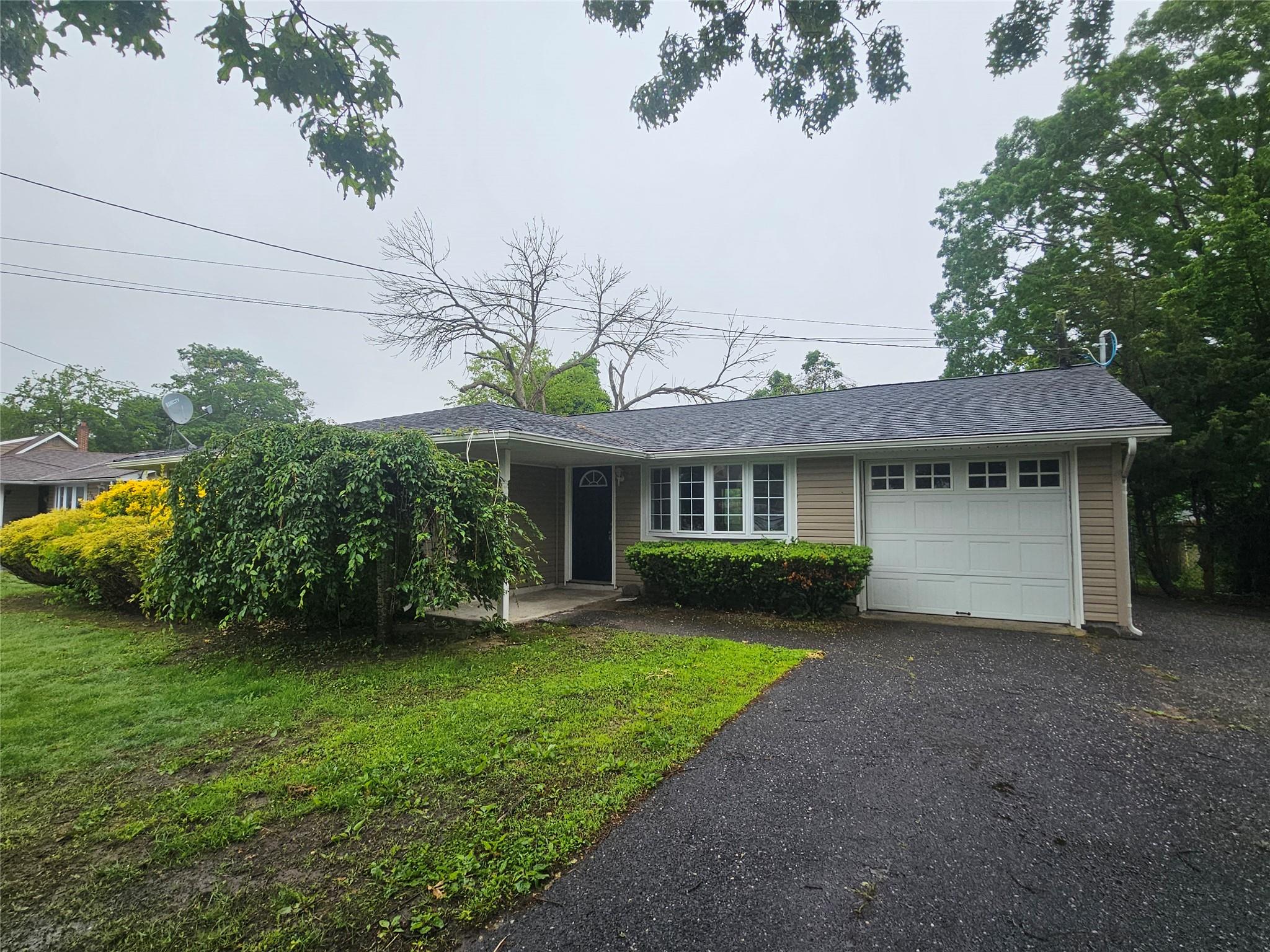 114 Granny Road Property Photo 1