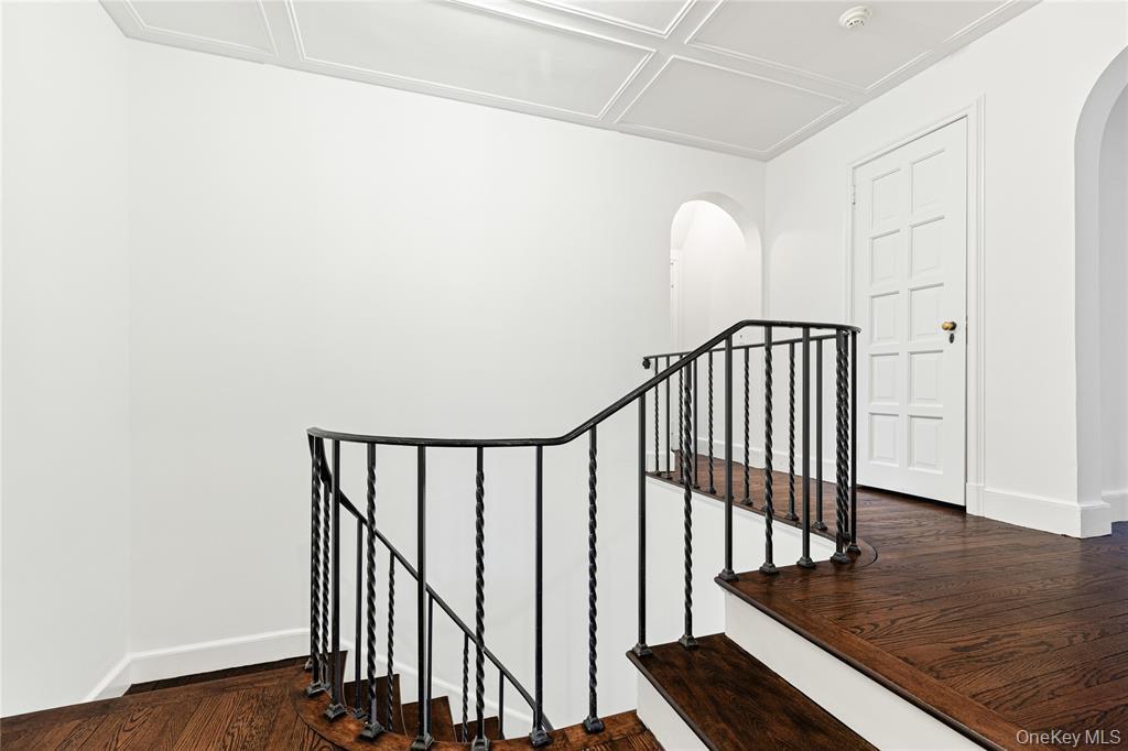 6 Fox Meadow Road Property Photo 9