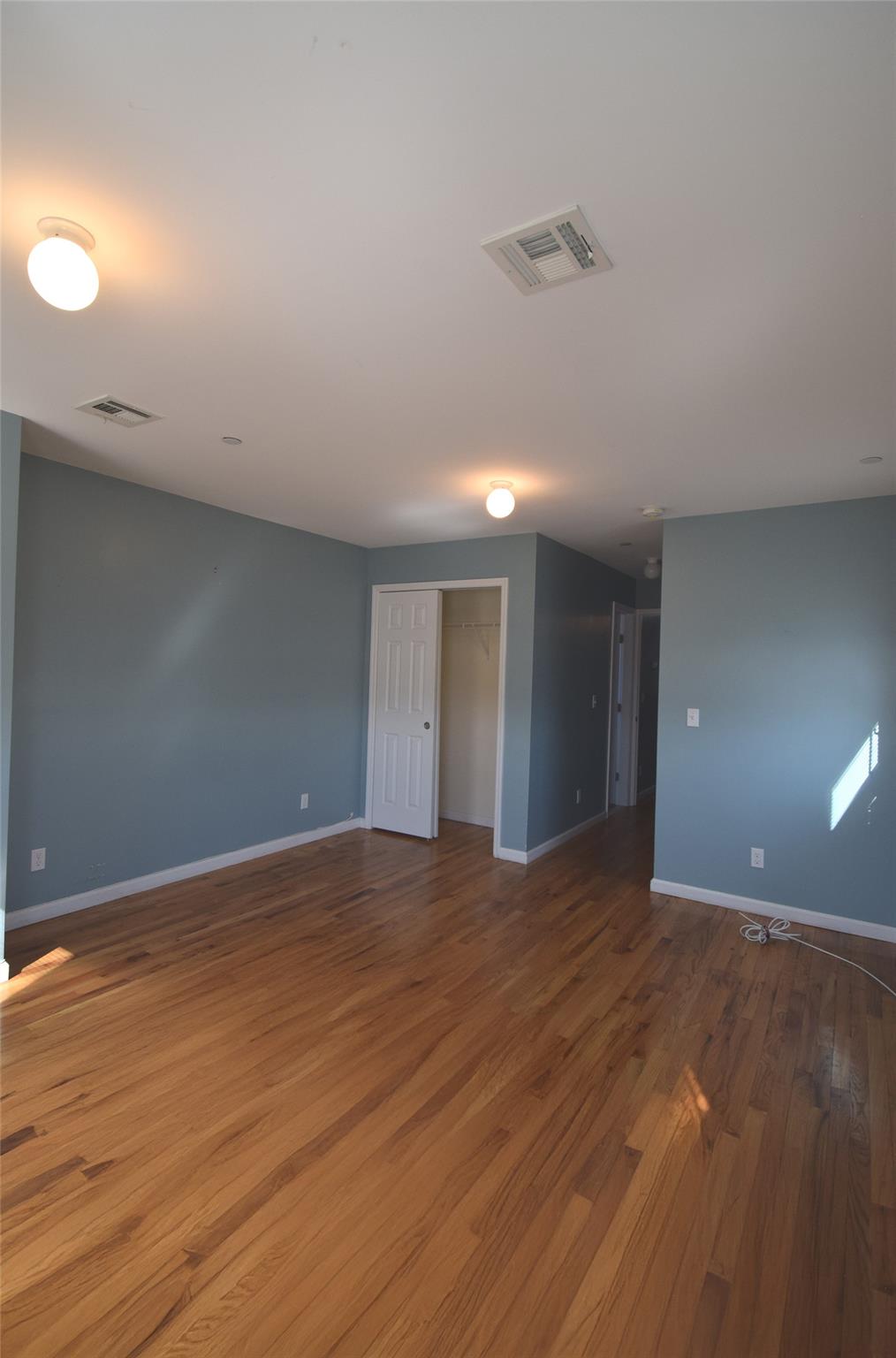 99-63 Lockwood Court Property Photo 10