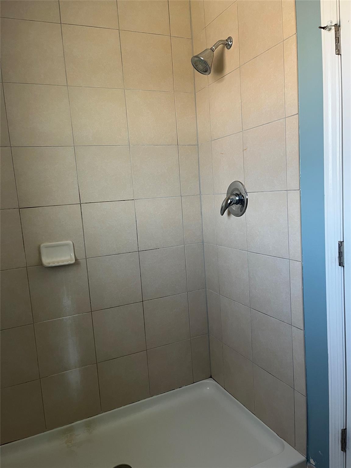 99-63 Lockwood Court Property Photo 12