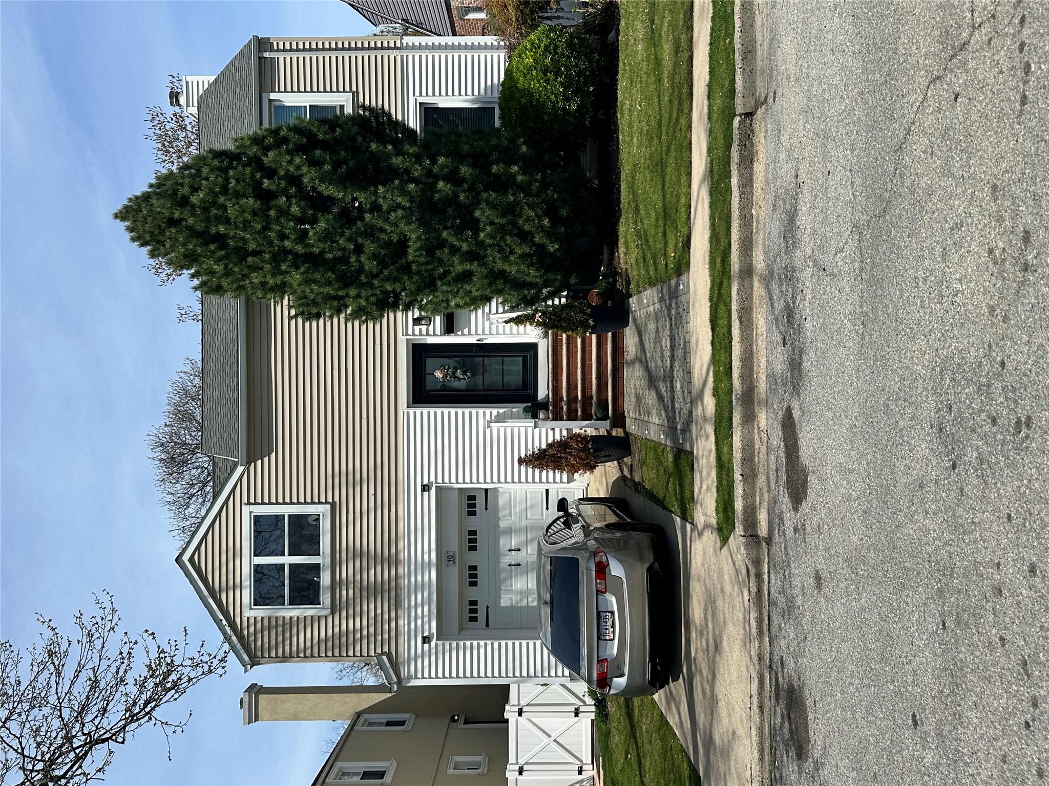 10 Garland Ln Property Photo