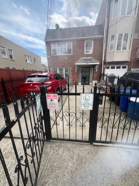 Is 77 Real Estate Listings Main Image