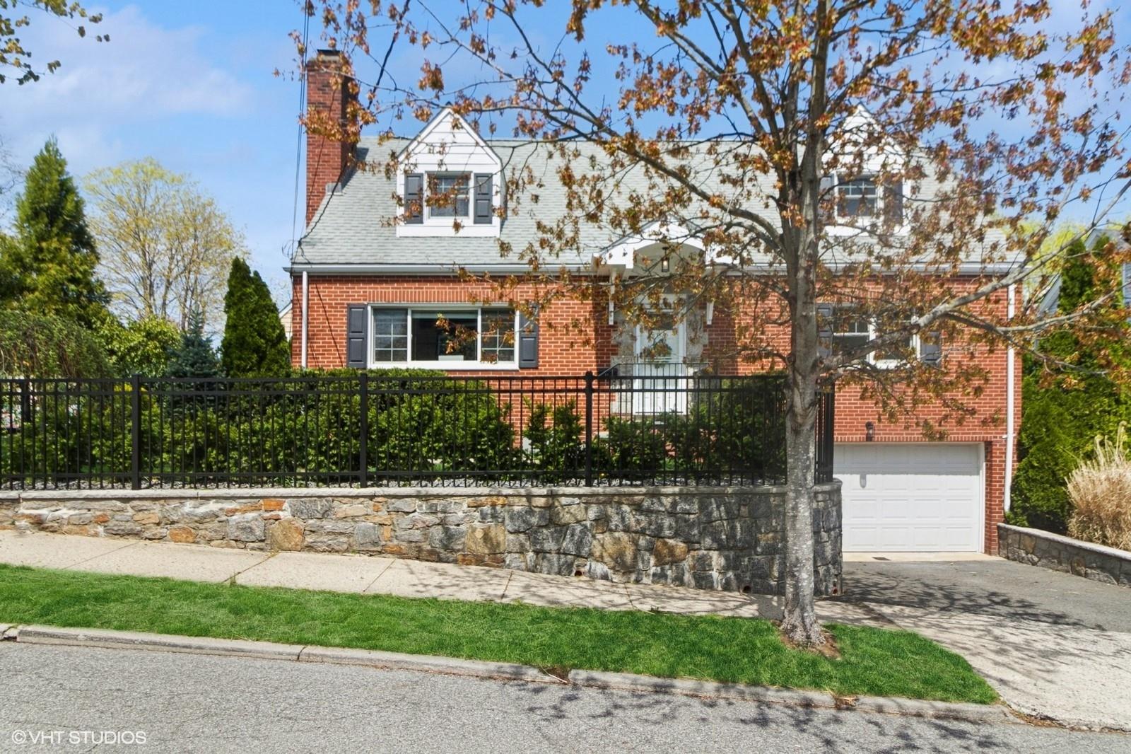 308 Travers Avenue Property Photo