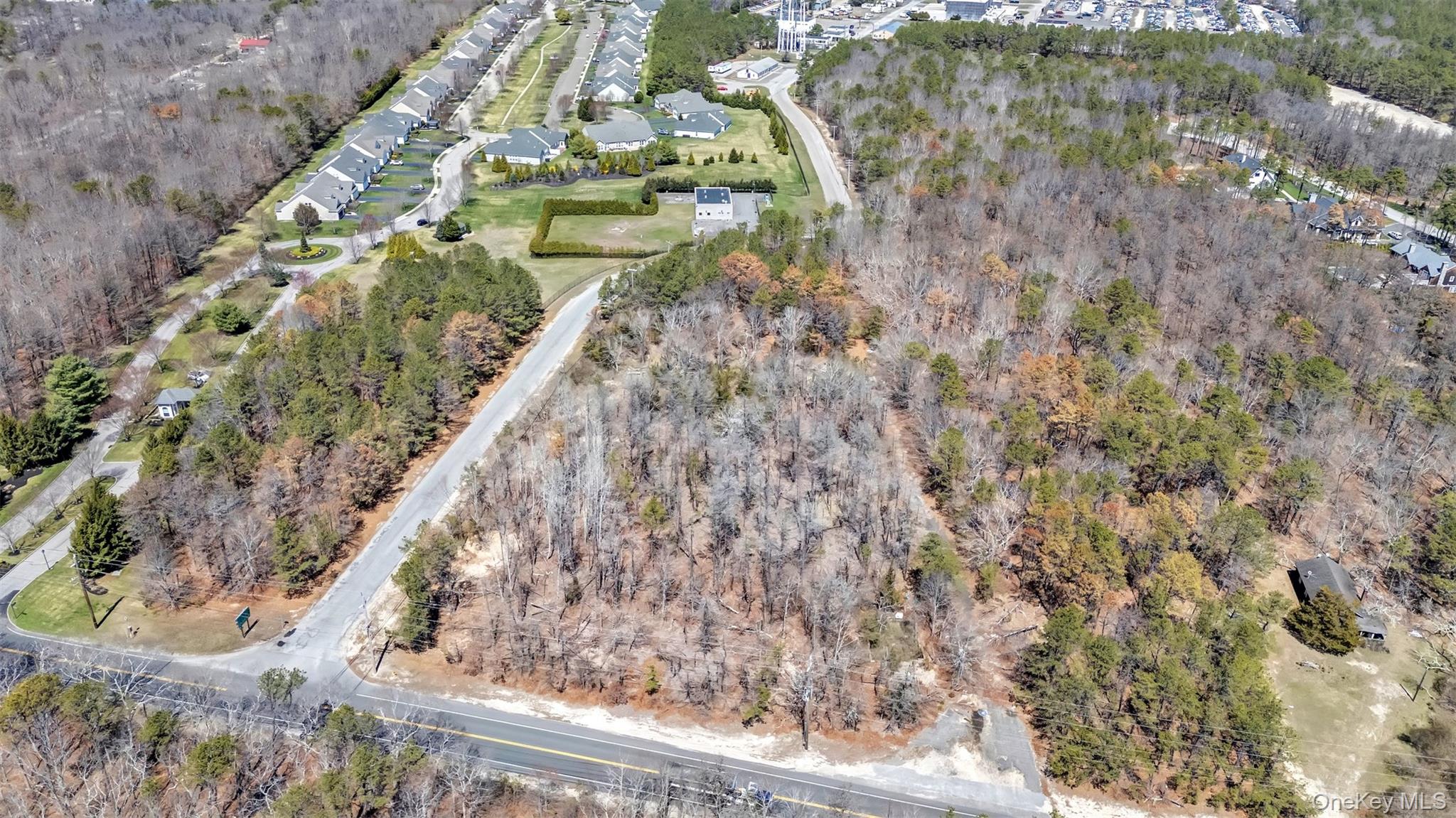 98 Old Country Road Property Photo 10