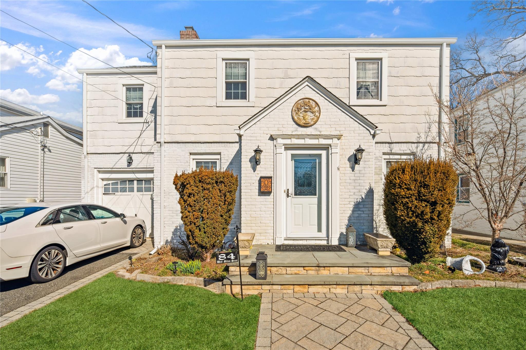 84 W Milton St Property Photo