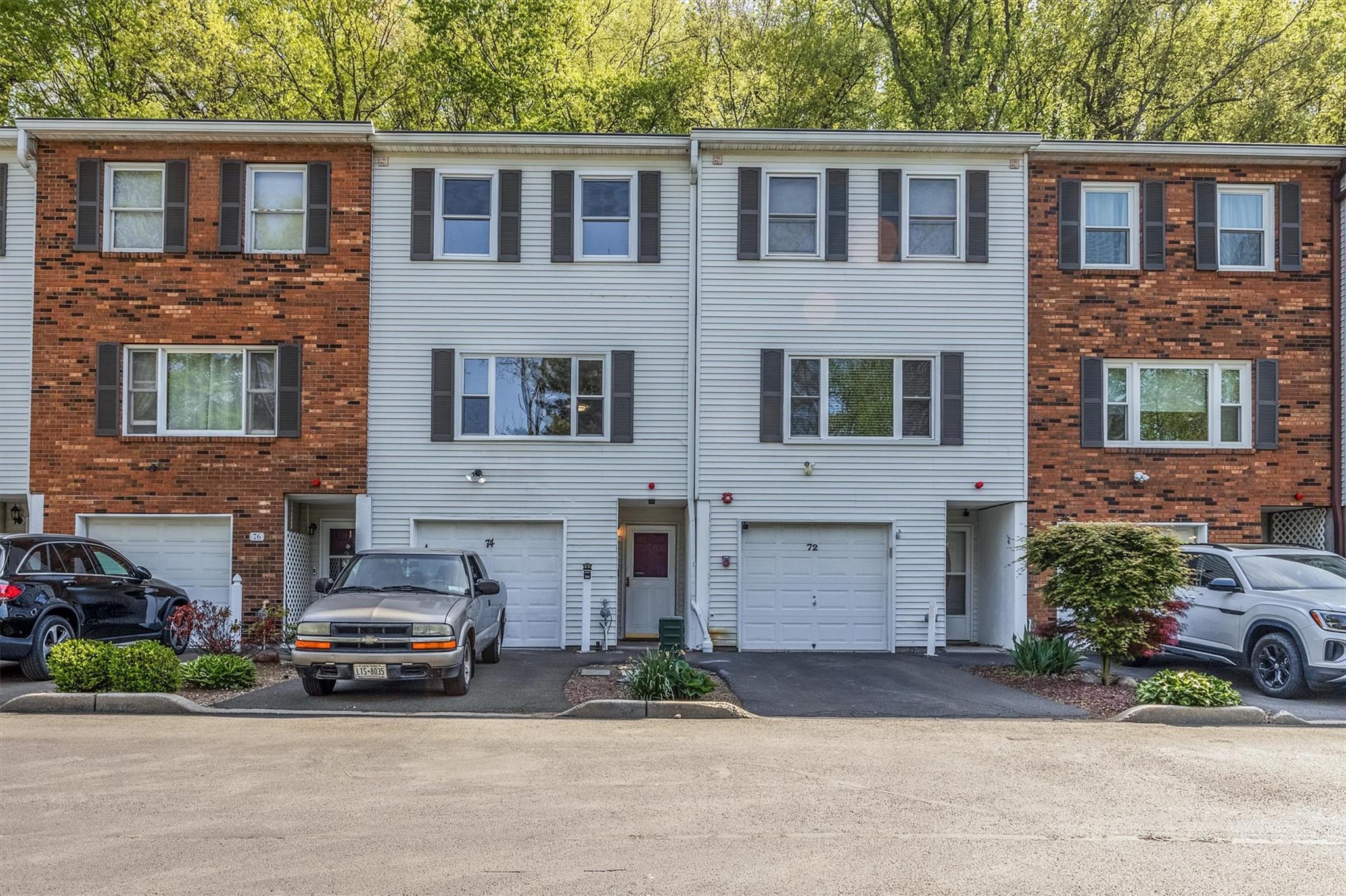 74 Foltim Way Property Photo