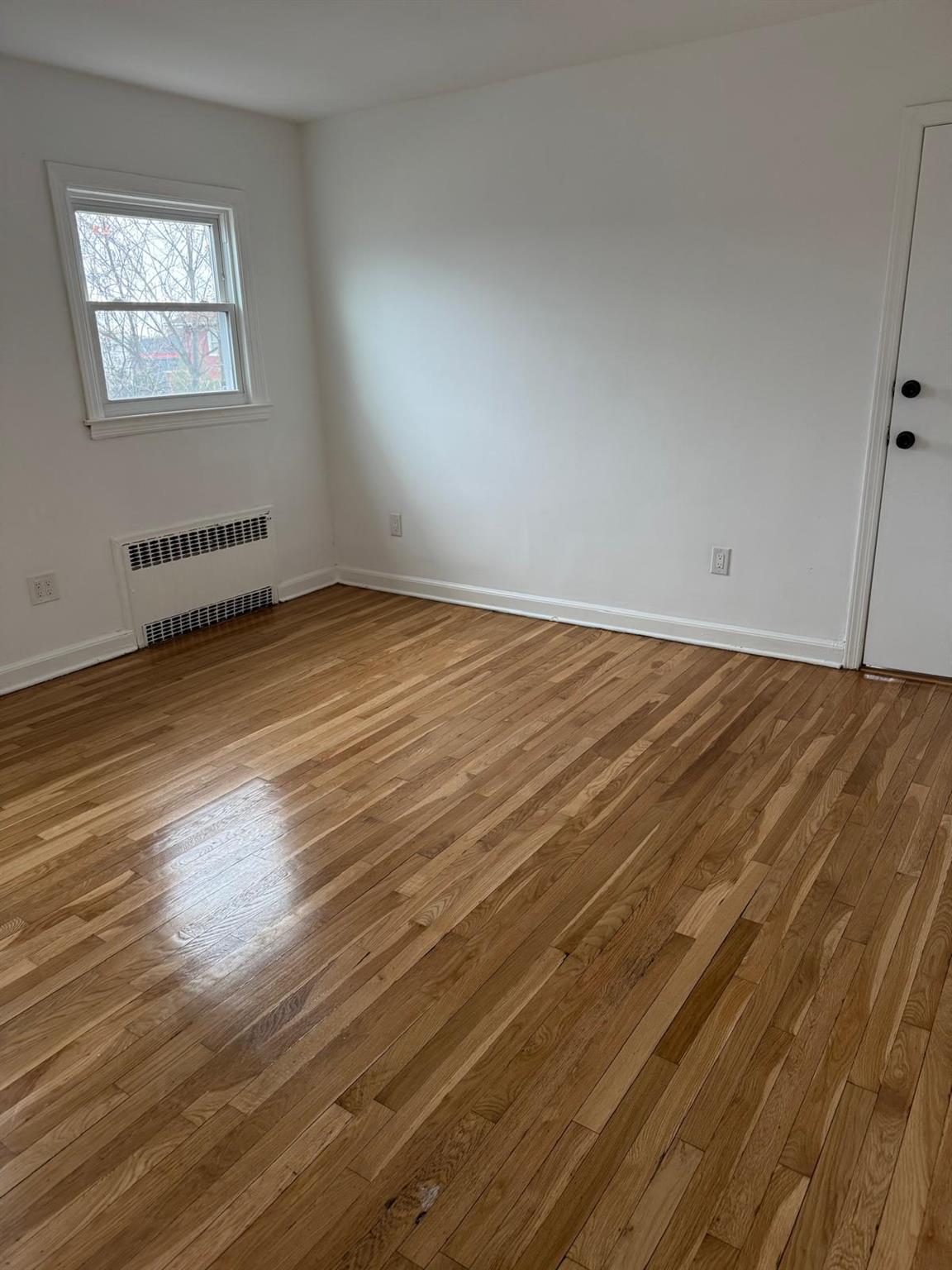 285 Washington Pl Property Photo