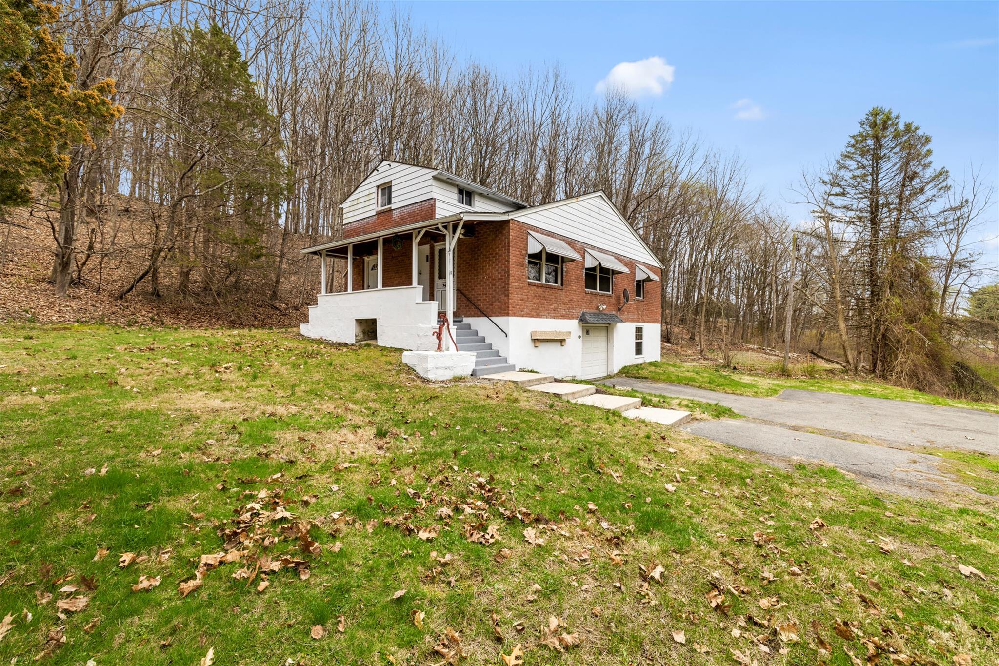 176 Western Ave Property Photo