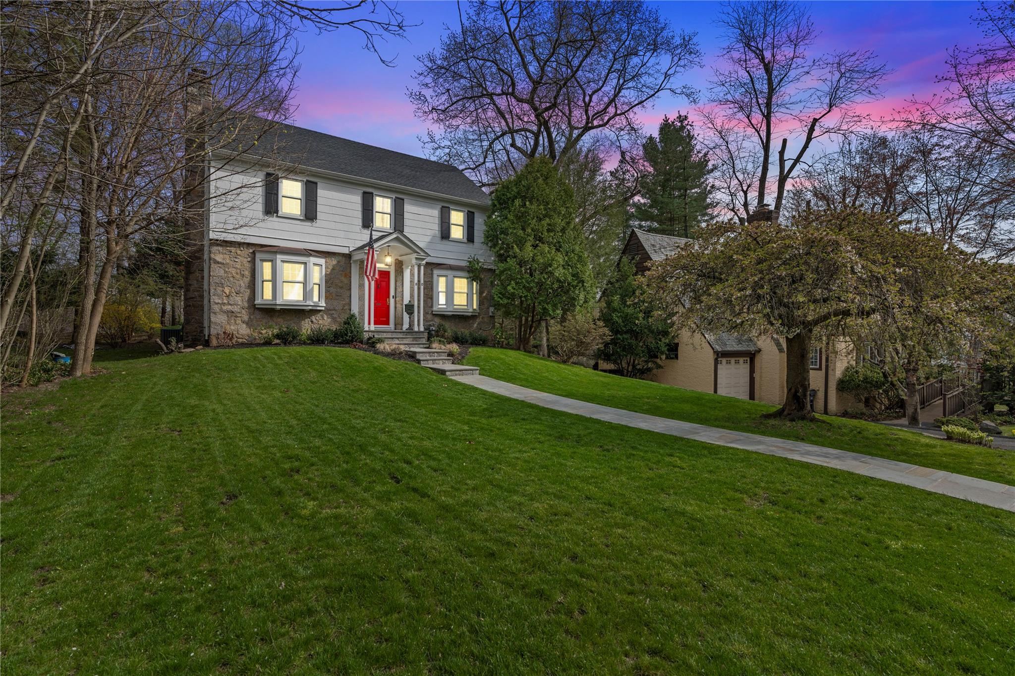 80 Mercer Avenue Property Photo