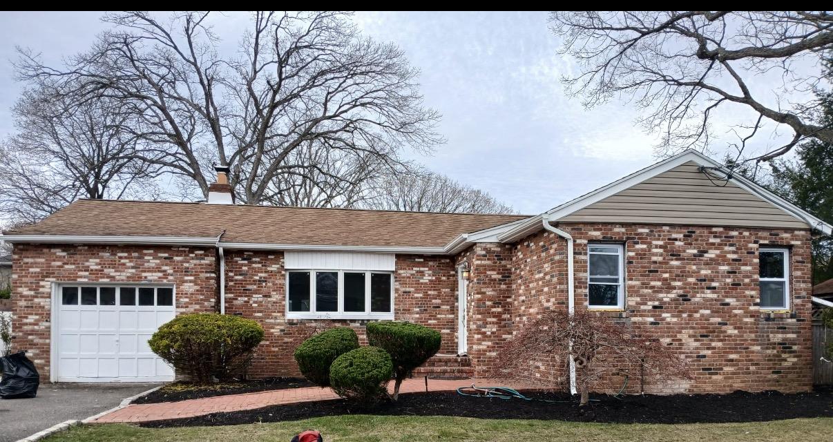 205 Ontario Ave Property Photo