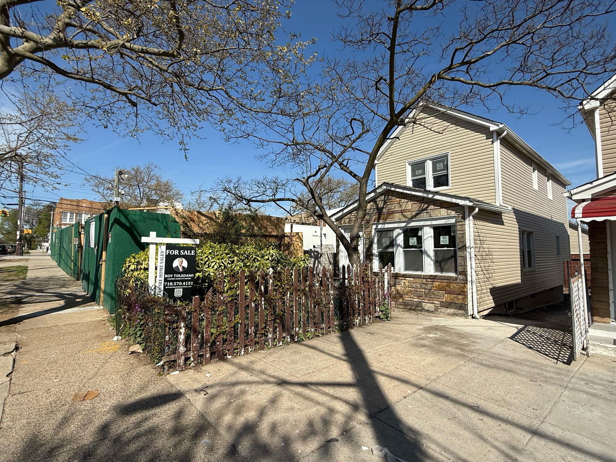 119-11 Linden Blvd Property Photo