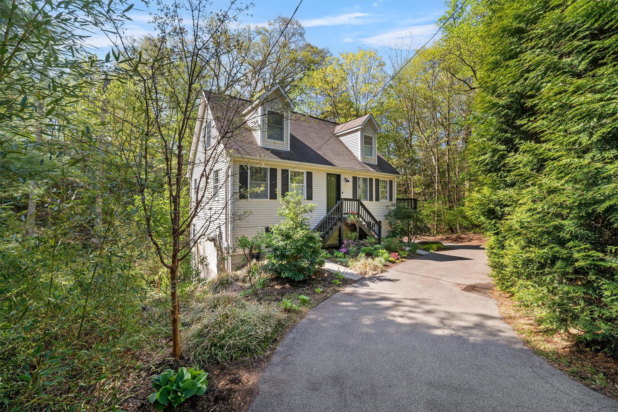 308 Grand Street Property Photo