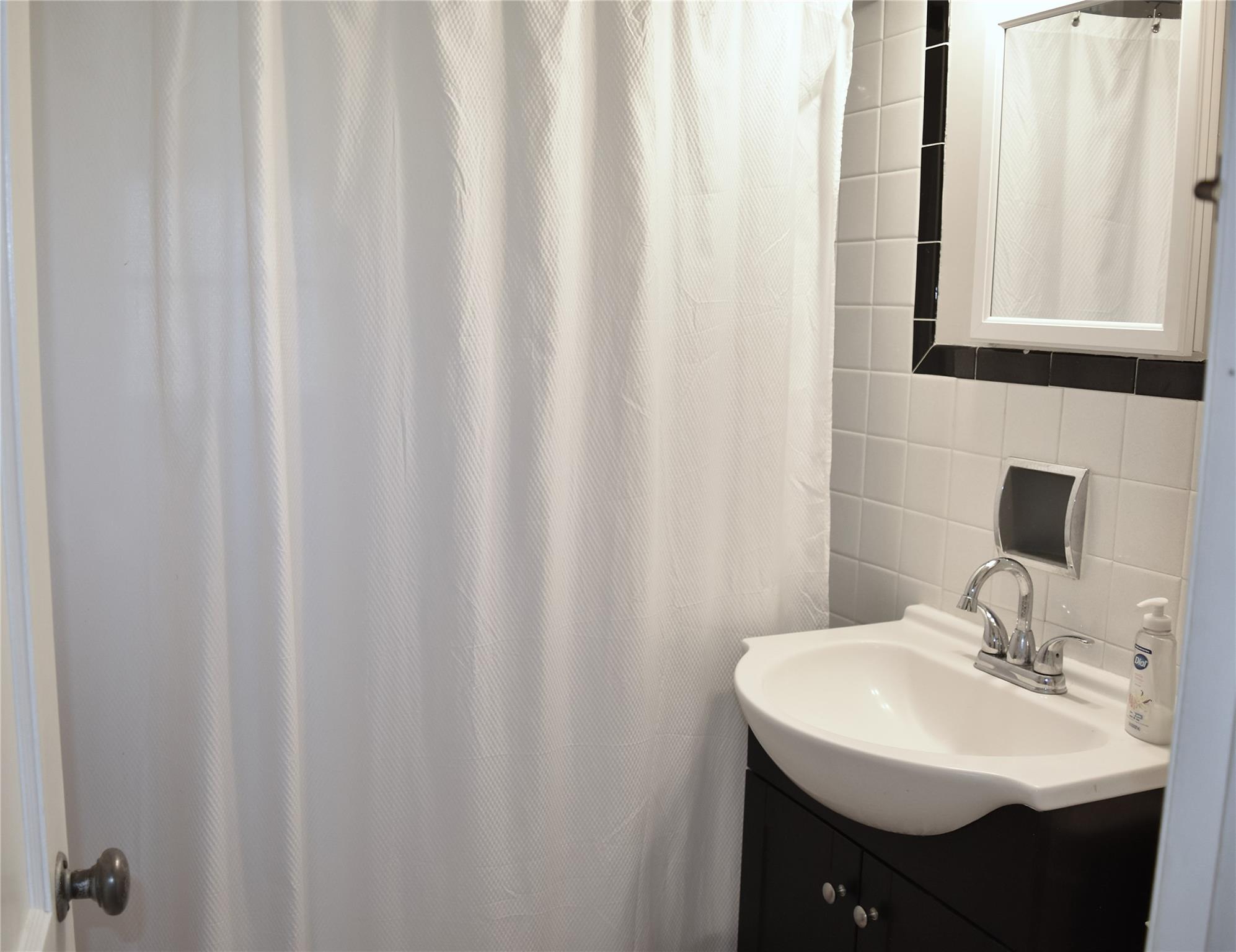 30 Laurel Avenue Property Photo 15