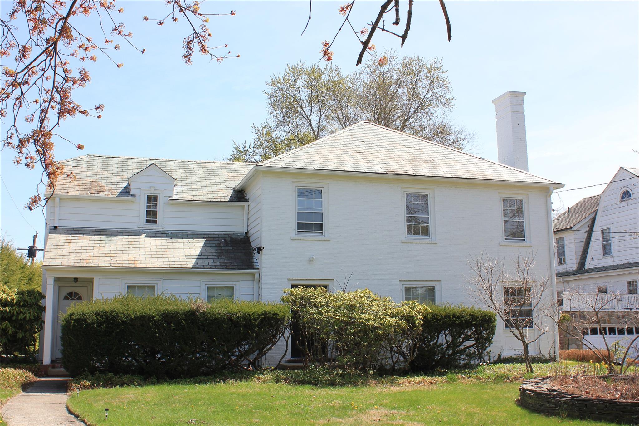 98 S Hamilton St Property Photo
