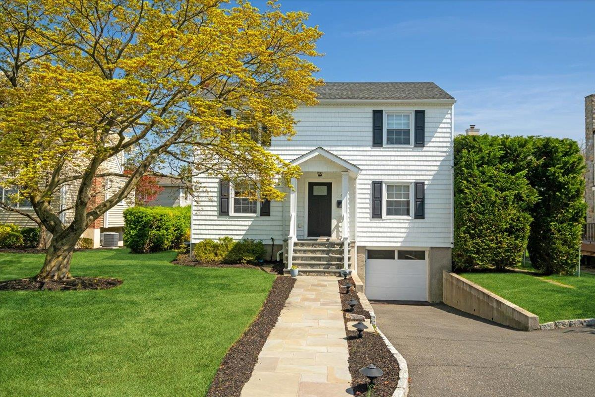 Eastchester Middle School Real Estate Listings Main Image