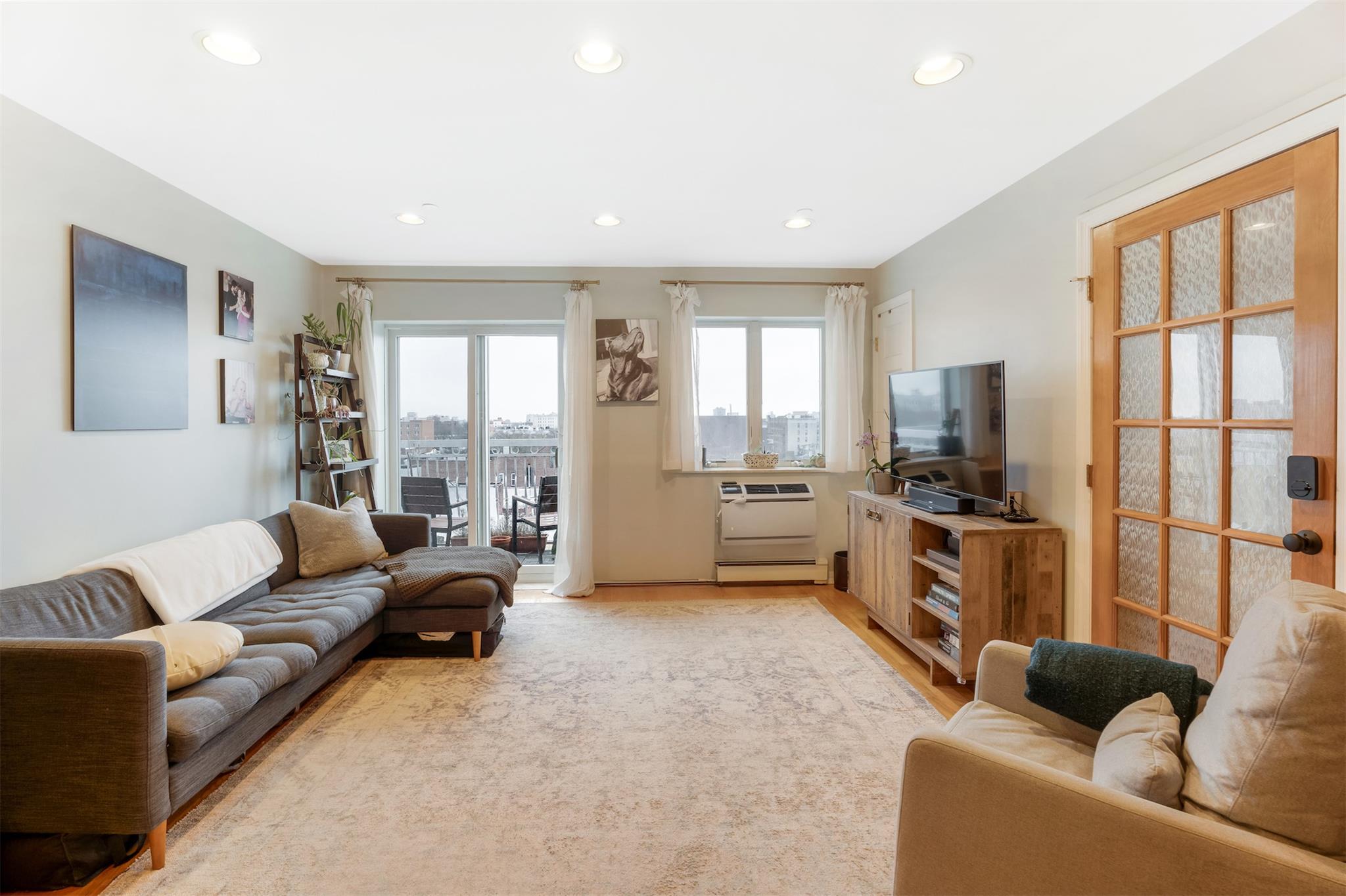 143 Avenue O 6b Property Photo 1