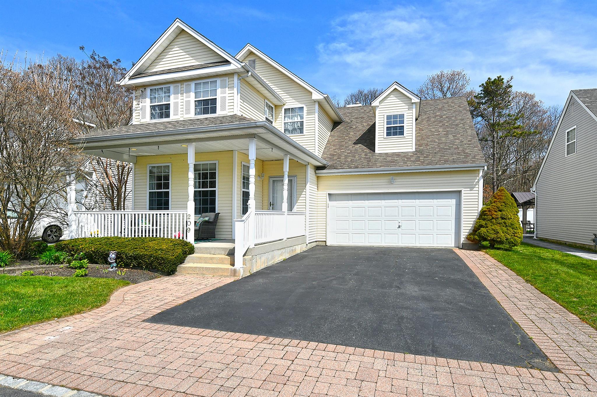 209 Pleasant Drive Property Photo