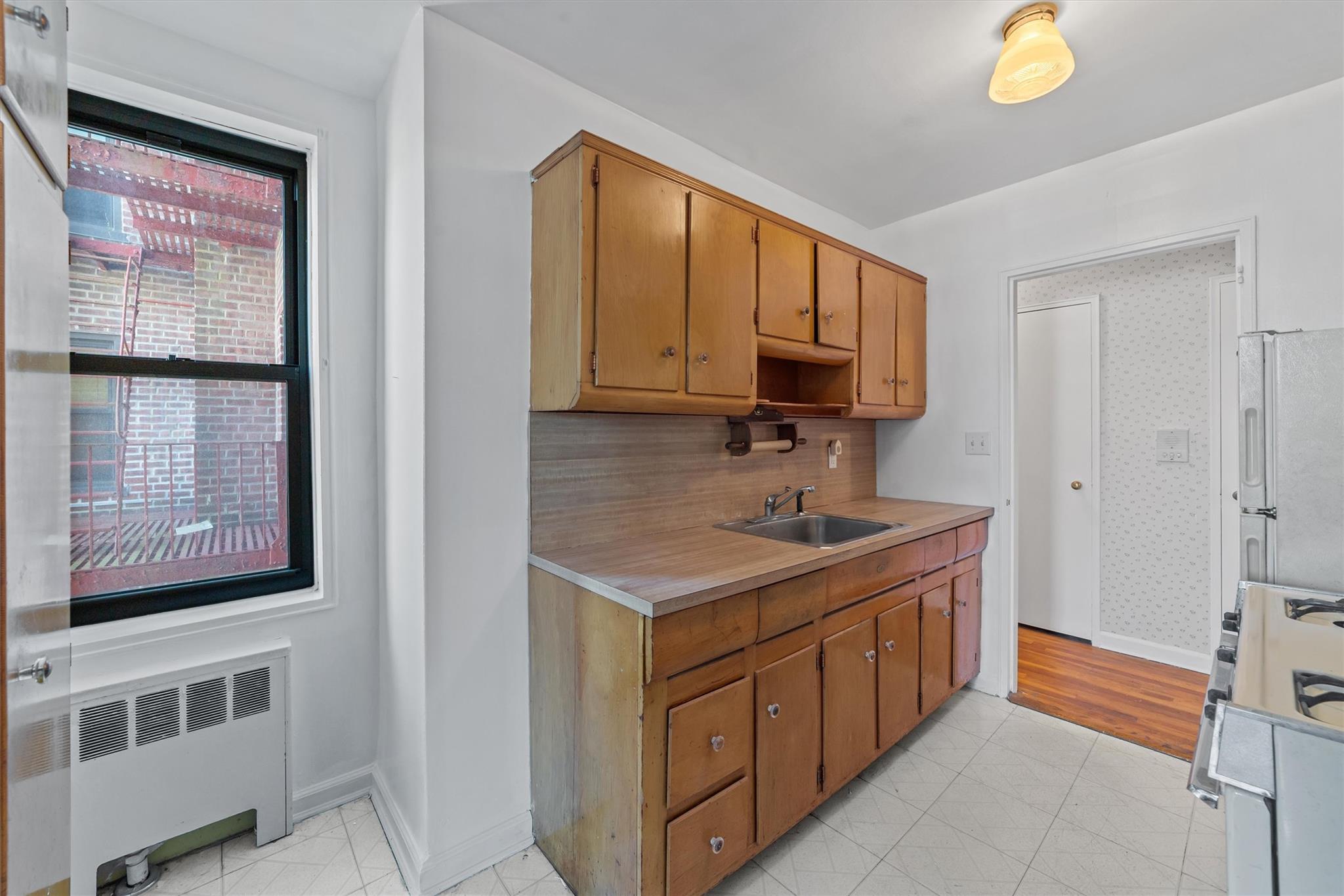 164 Church Street 2a Property Photo 11