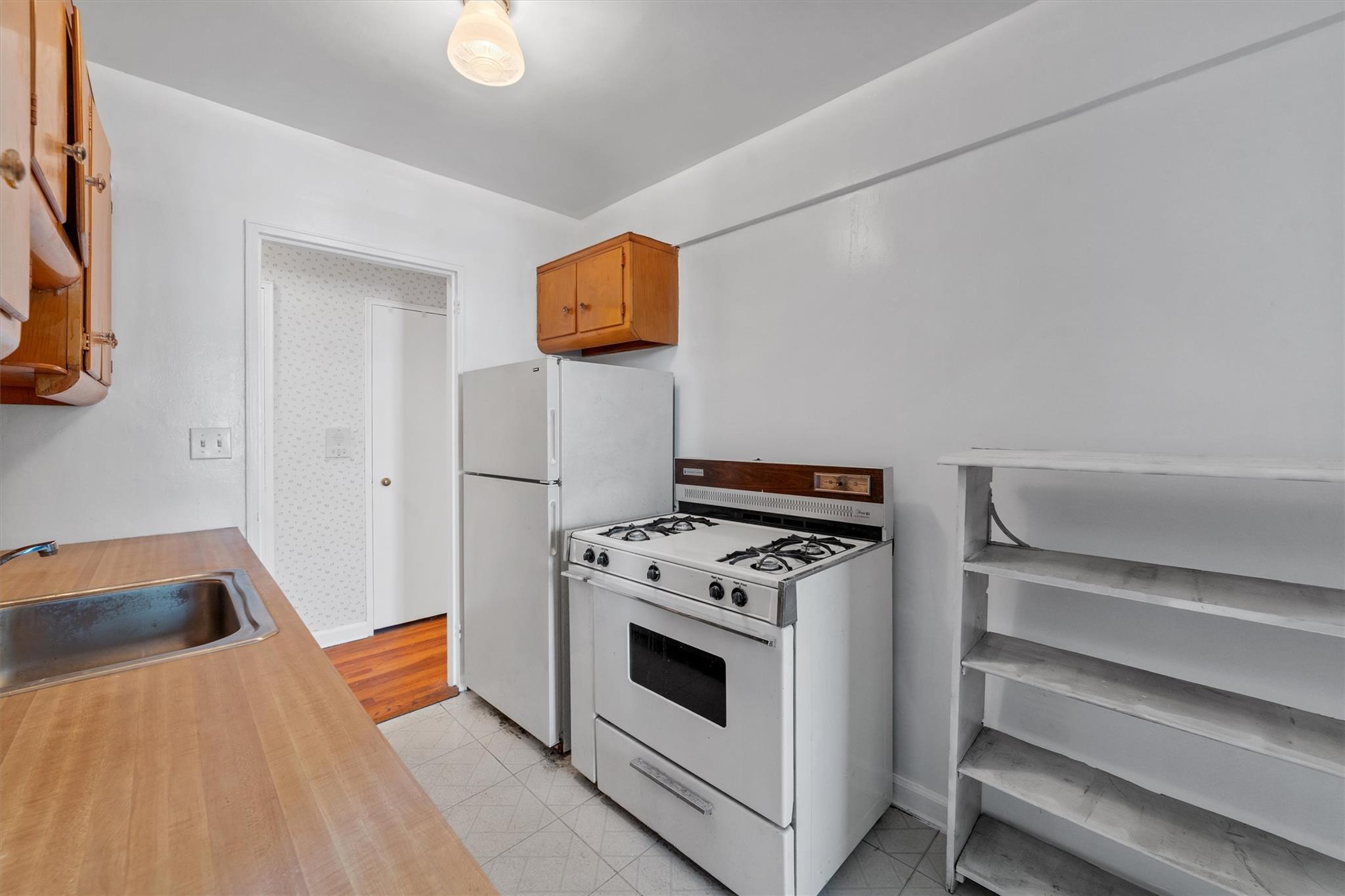 164 Church Street 2a Property Photo 12