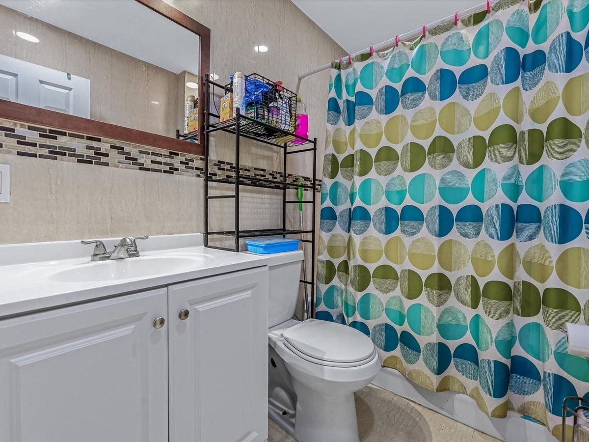 17209 Sayres Avenue 000000000000000000 Property Photo 13