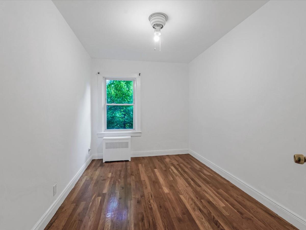 17209 Sayres Avenue 000000000000000000 Property Photo 16