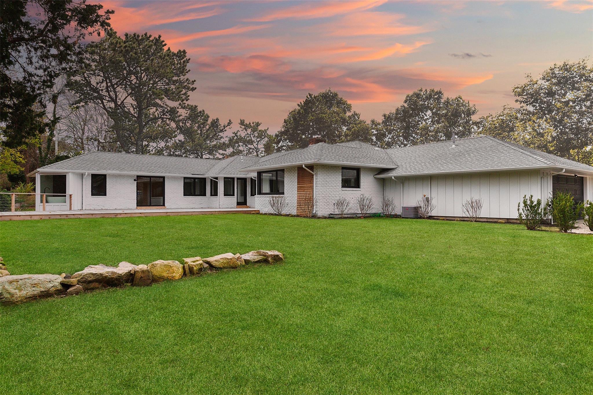 10 Lenape Rd Property Photo