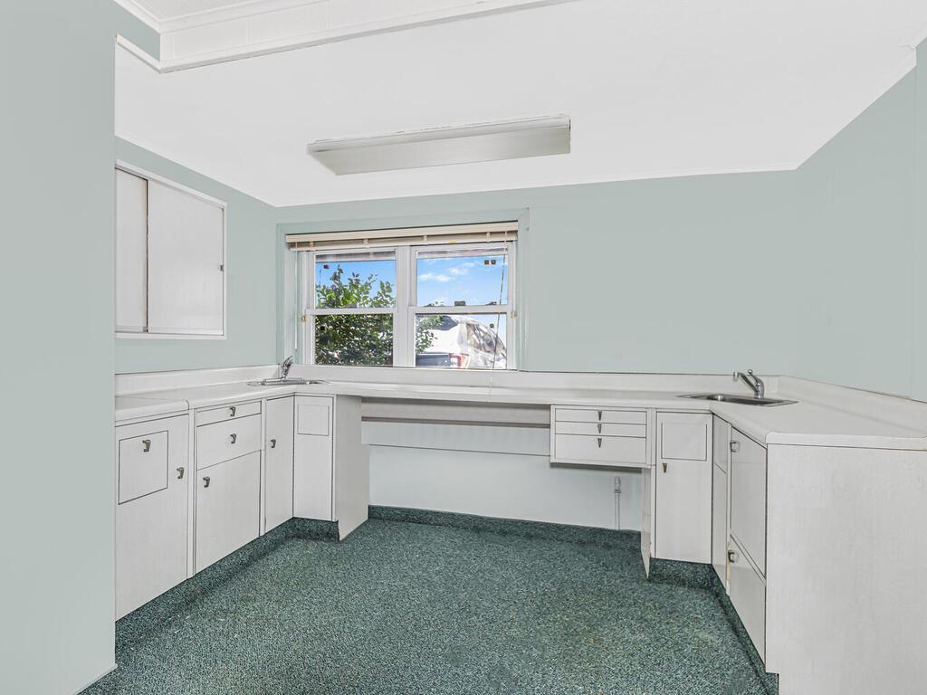 3060 Roberts Avenue 1 Property Photo 20