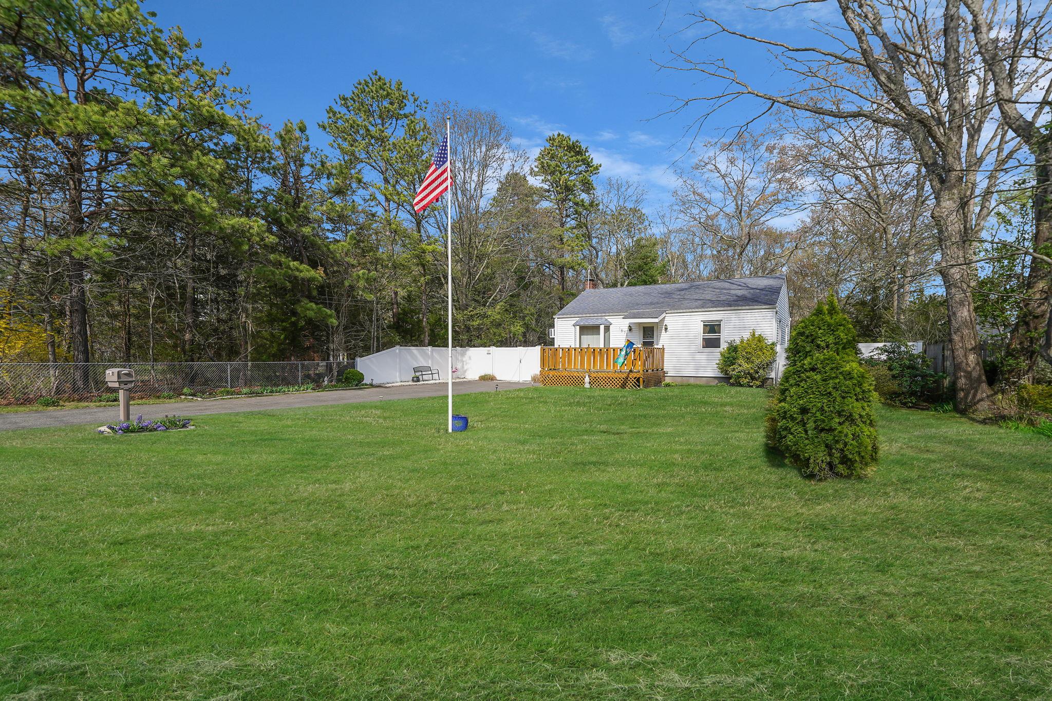 1871 Lincoln Avenue Property Photo