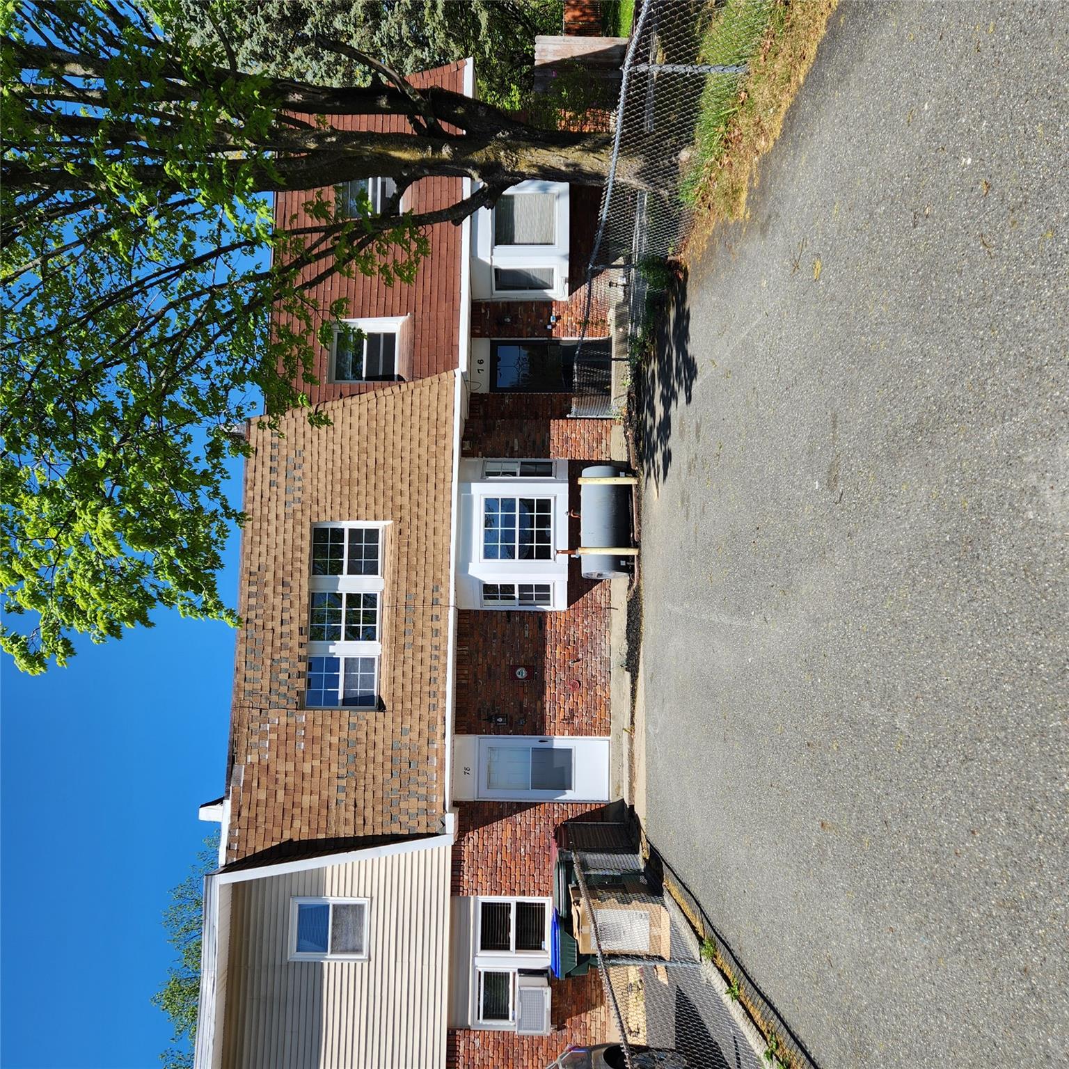 78 Sarah Lane Property Photo