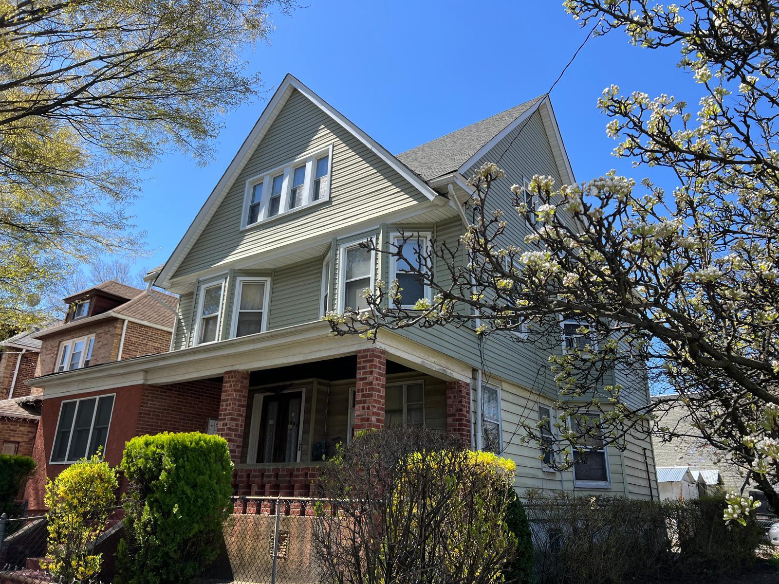 1006 E 31st Street Property Photo 3