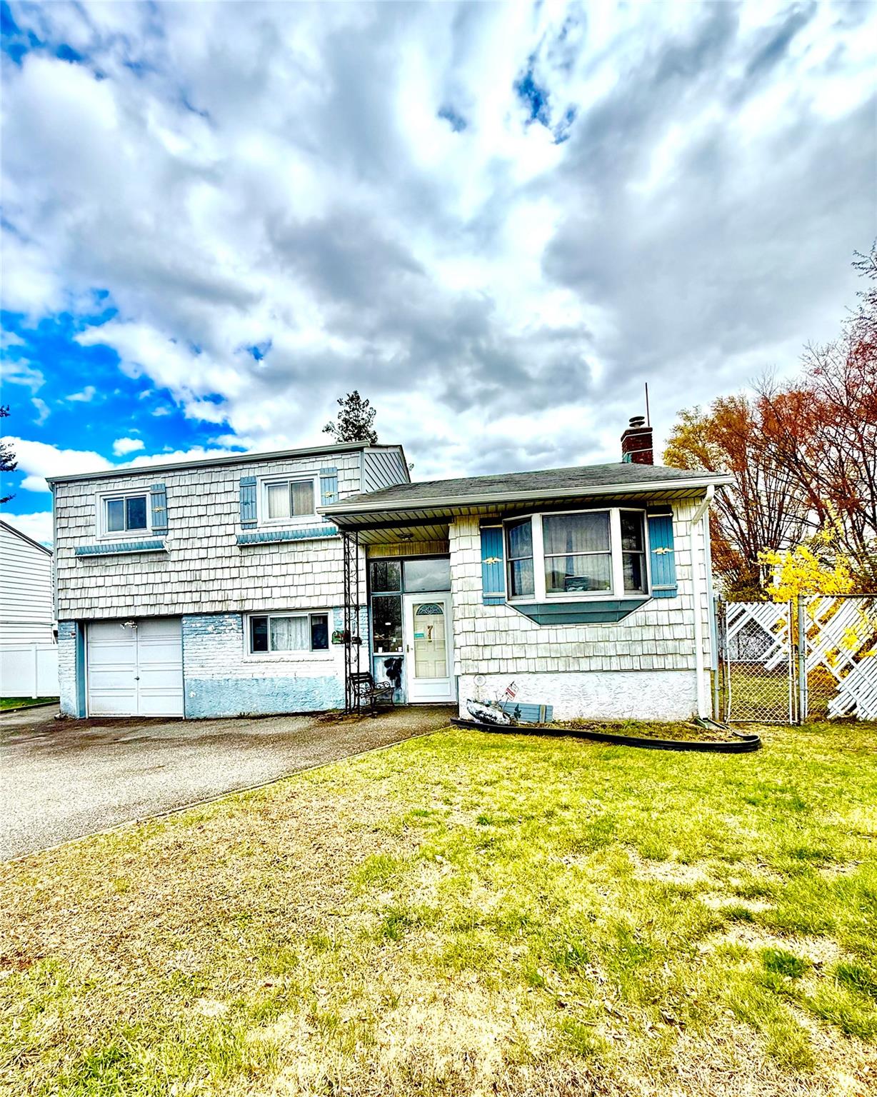 71 Jamaica Ave Property Photo