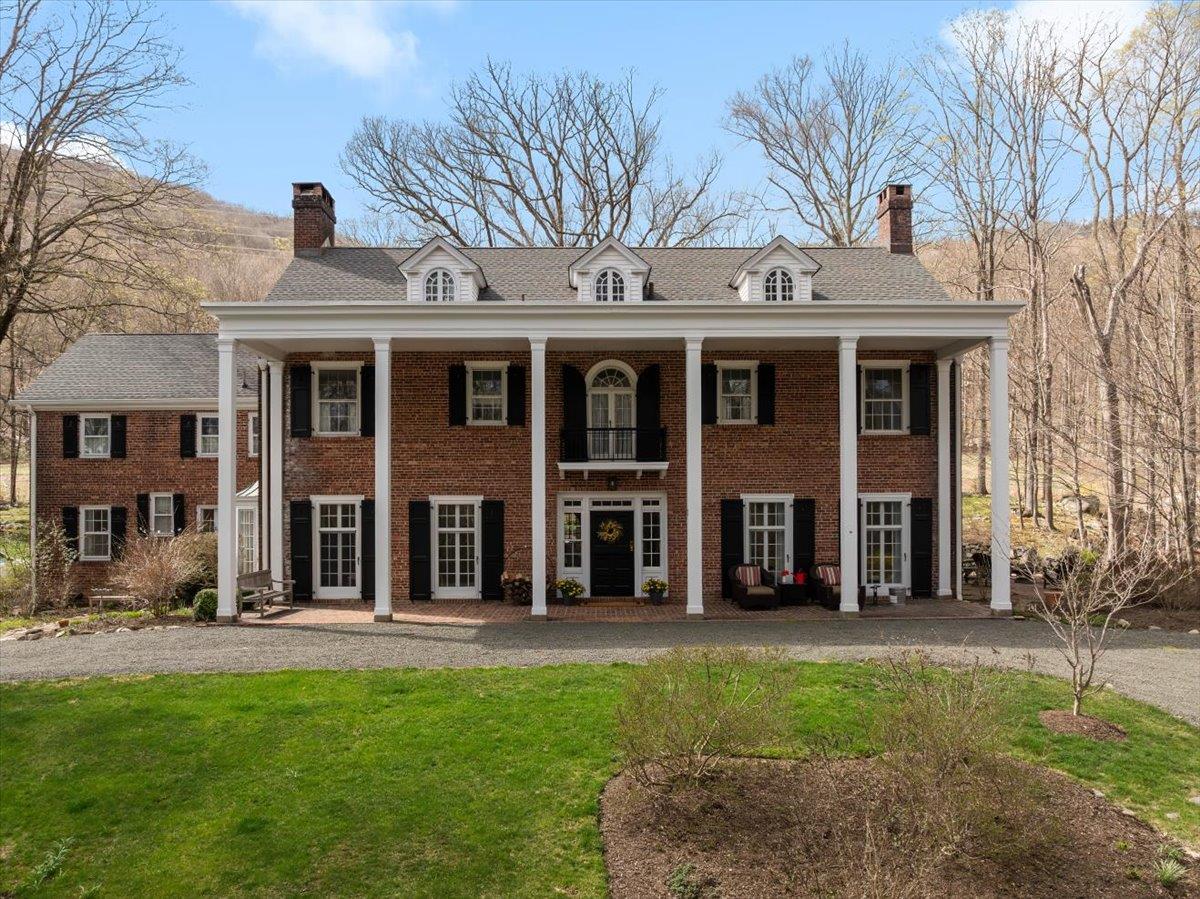 10901 Real Estate Listings Main Image